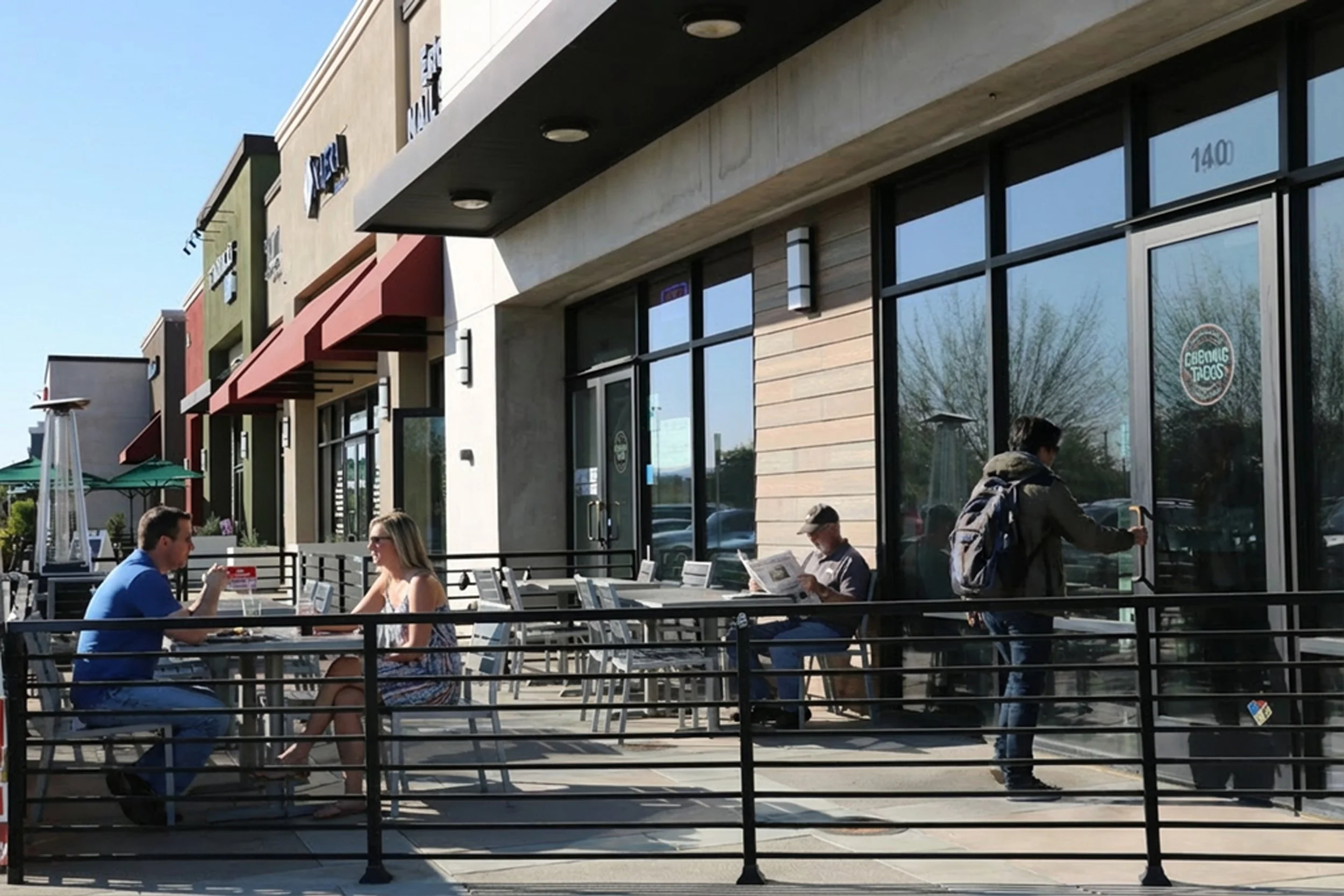 IMG_7642_with people.jpg