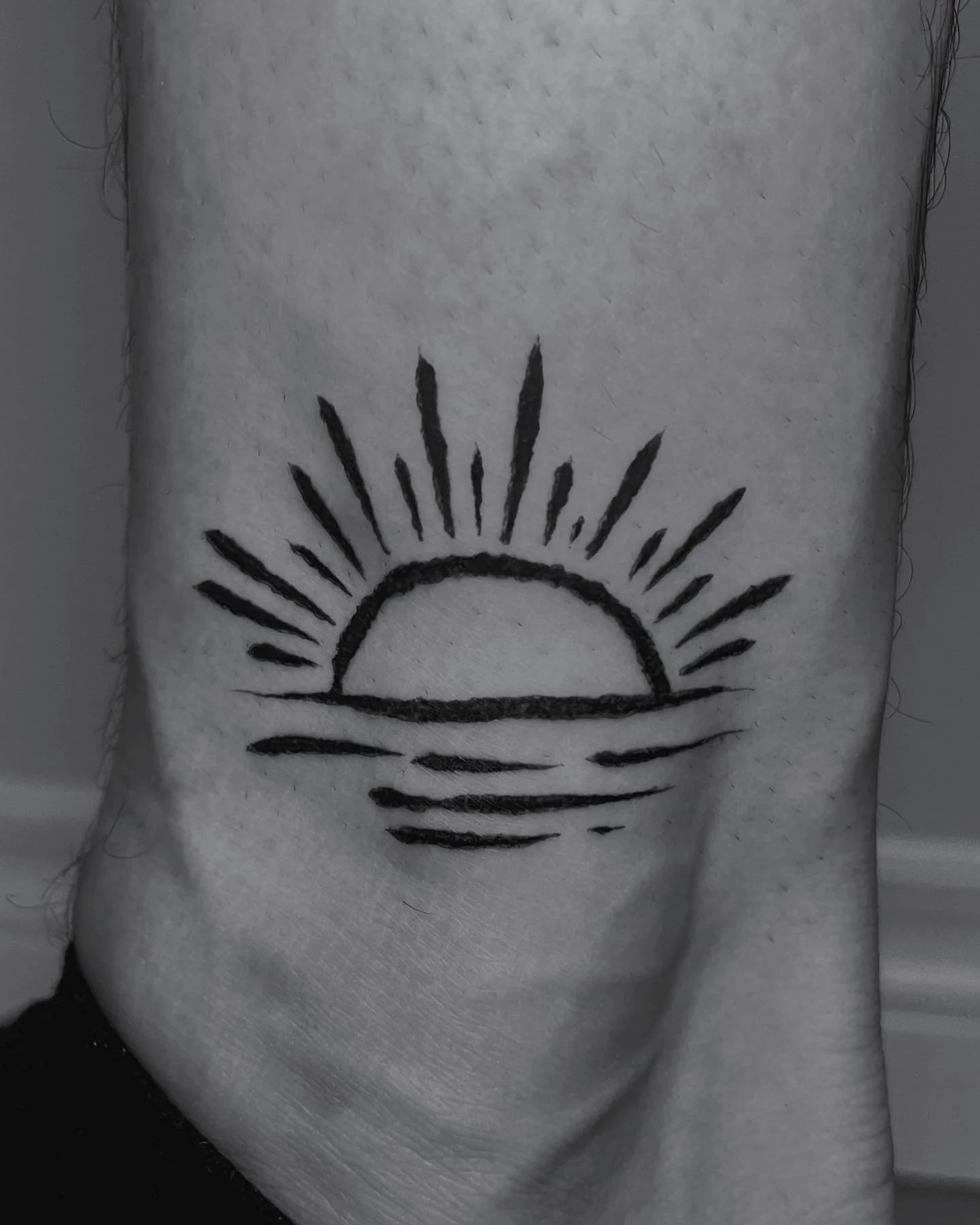 Choppy little French prison sun. More French prison style please, a good affordable tattoo option (reach out for some ideas) π