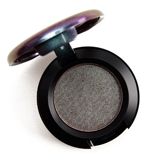 mac-sun-tan-and-repeat-eyeshadow.jpg
