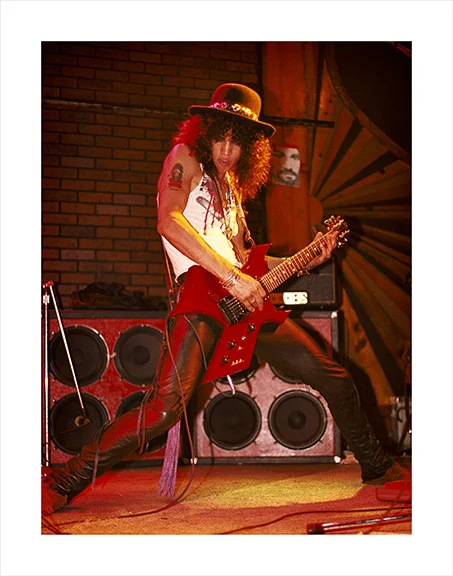 Guns 'N Roses - Slash - First performance with the AFD lineup