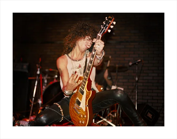 Guns 'N Roses - Slash - first performance of "Paradise City"