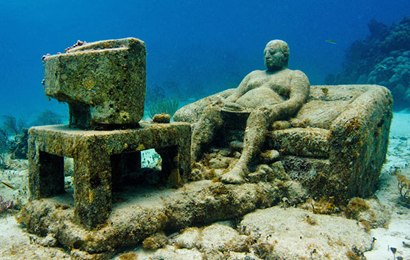Subsee-Explorer-underwater-sculptures-in-MUSA.jpg