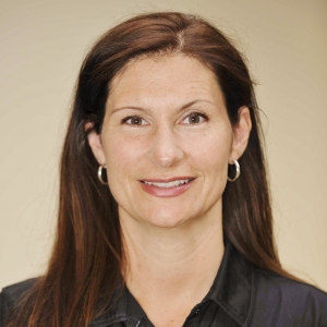 Shaunna Taylor headshot.jpg