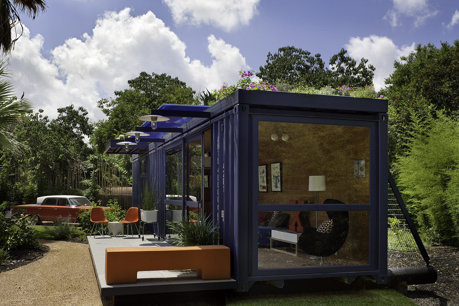 container-guest-house-3.jpg