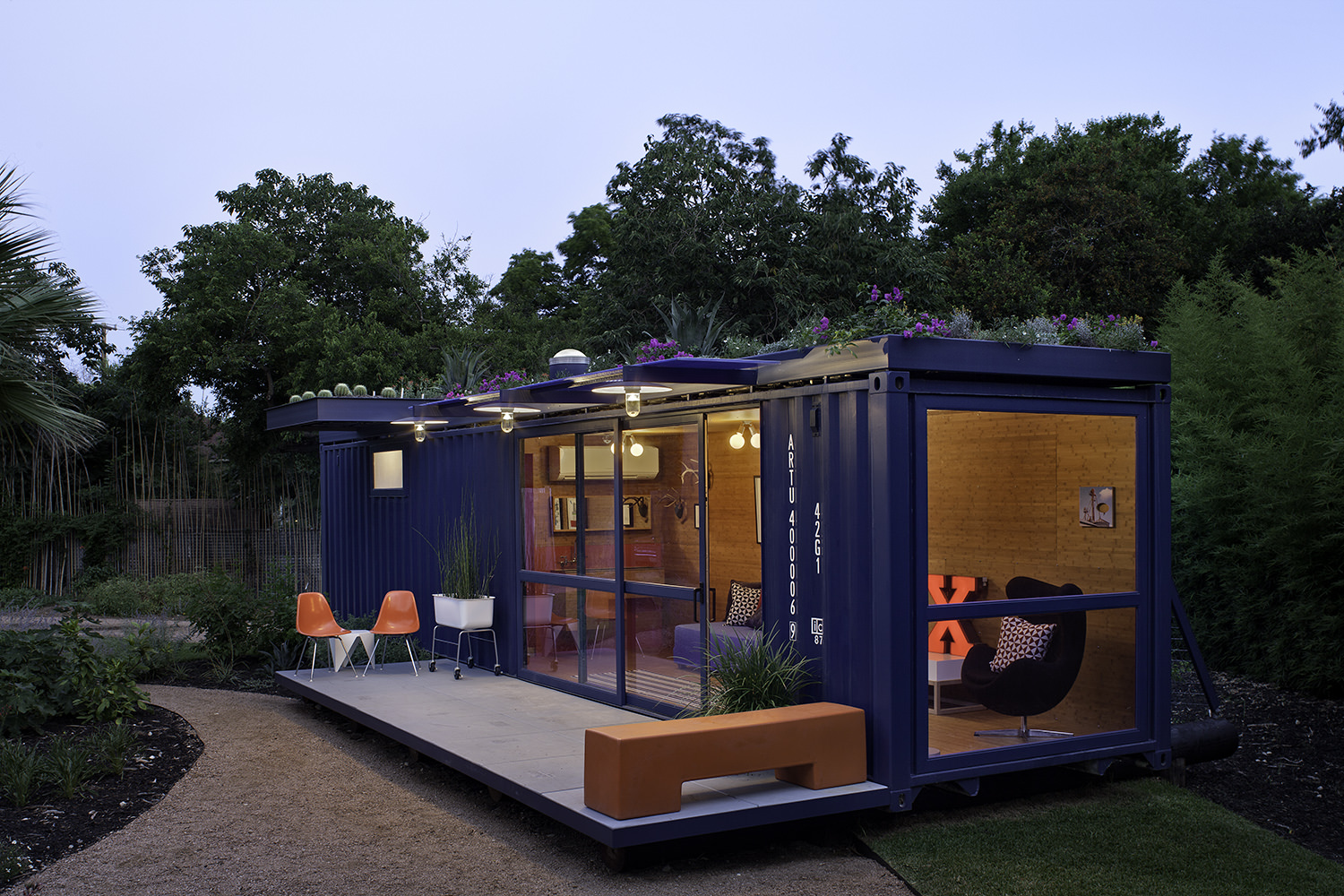 container-guest-house-9.jpg