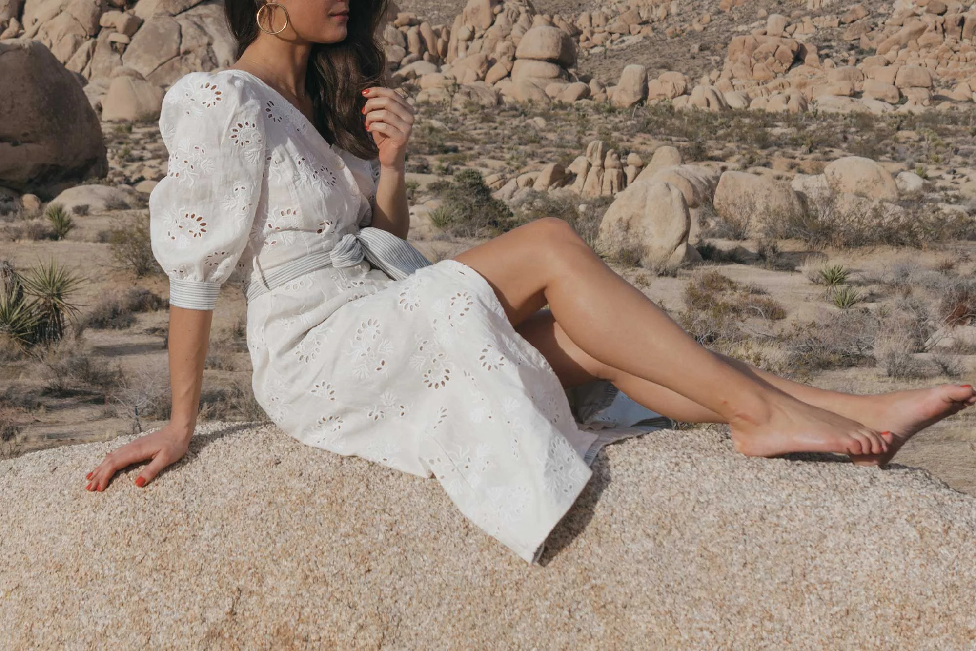 Rebecca-Taylor-vintage-inspired-eyelet-dress-Joshua-Tree-Festival-Outfit--27.jpg