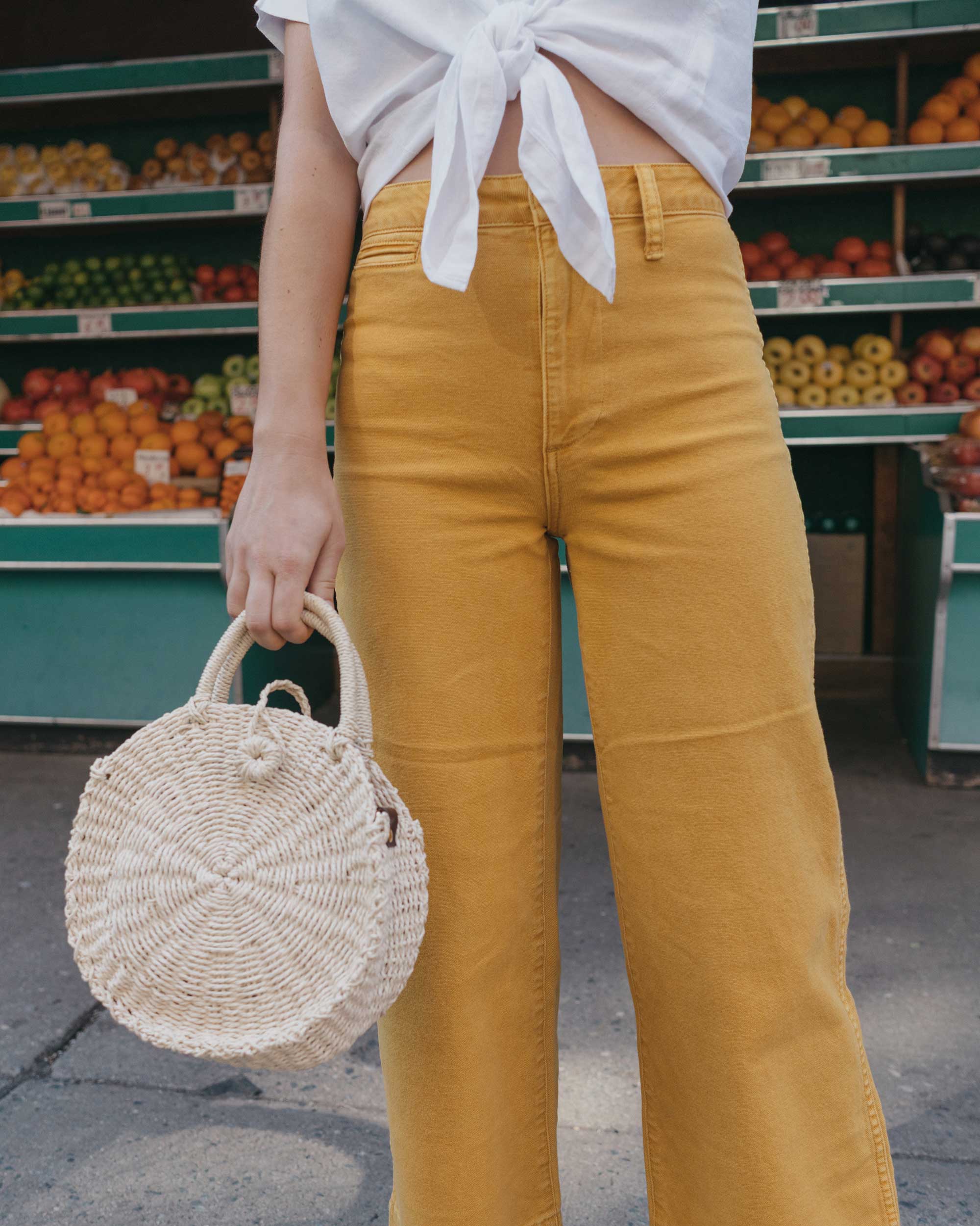 Madewell emmett wide-leg crop pants Round Woven Bag short-sleeve tie-front shirt summer outfit fruit stand new york6.jpg
