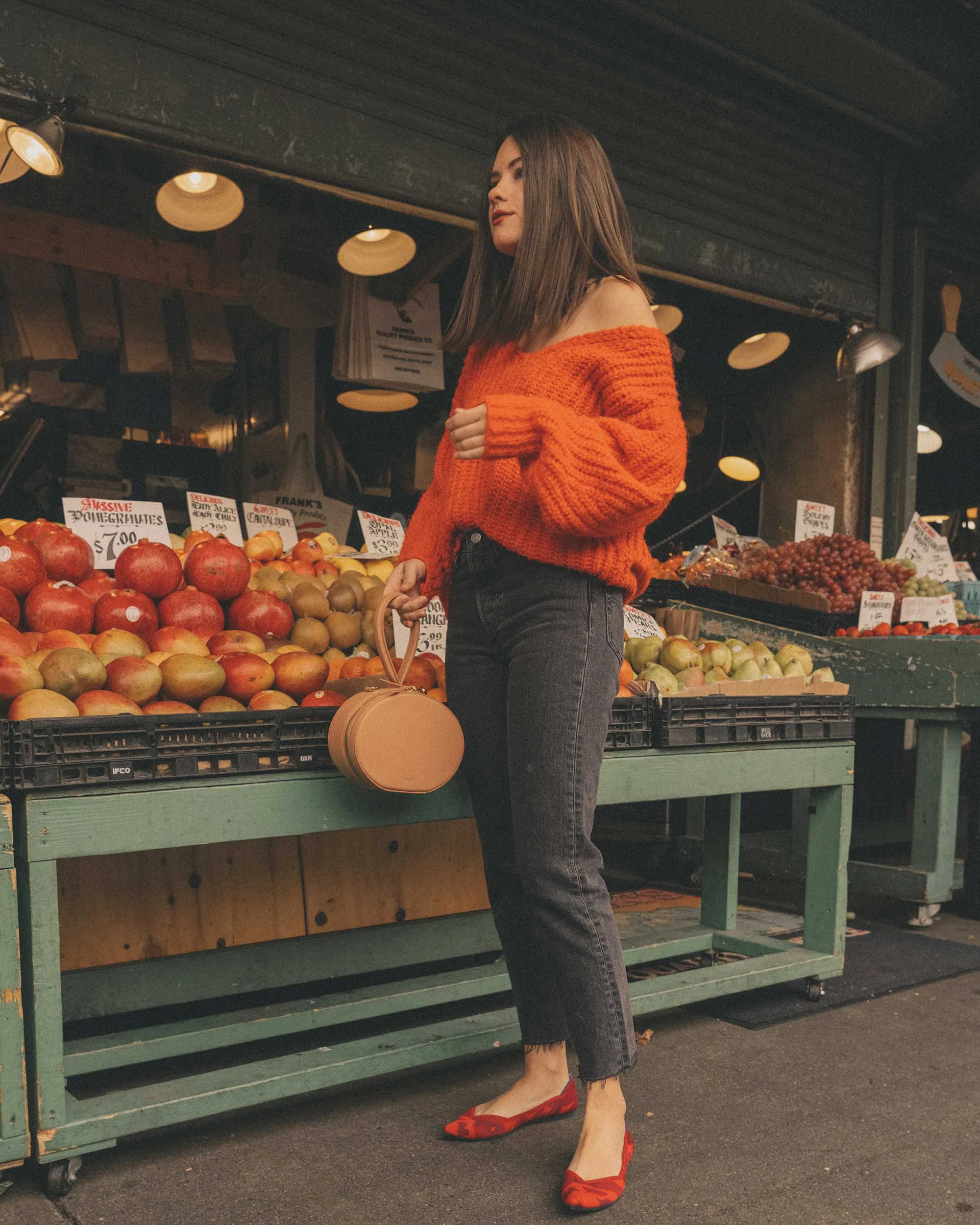 Pike-Place-Market-Seattle-Fruit-Stand-5.jpg