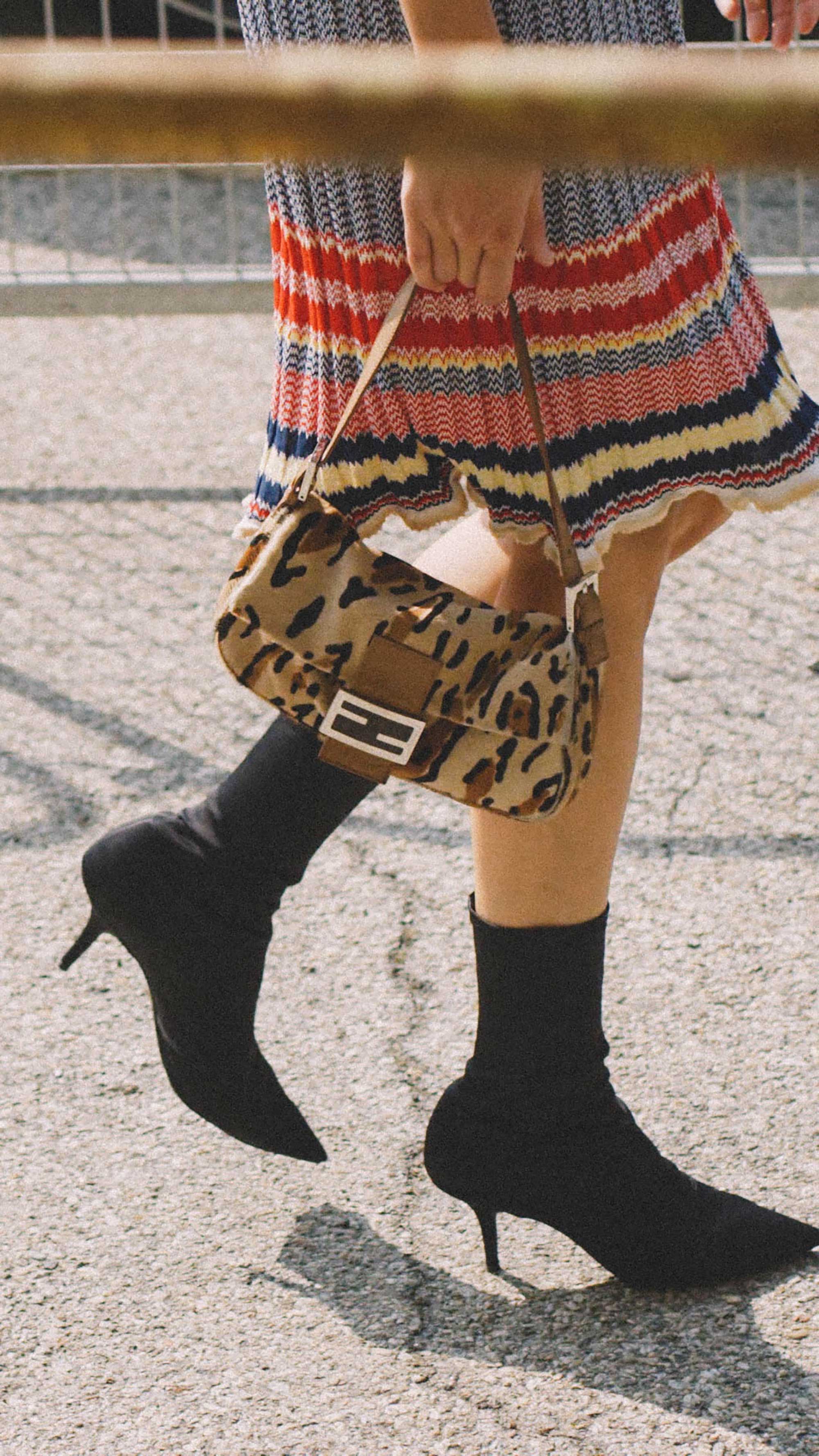 10 Easy Ways to Pull Off Animal Print, leopard fendi baguette handbag street style.jpg