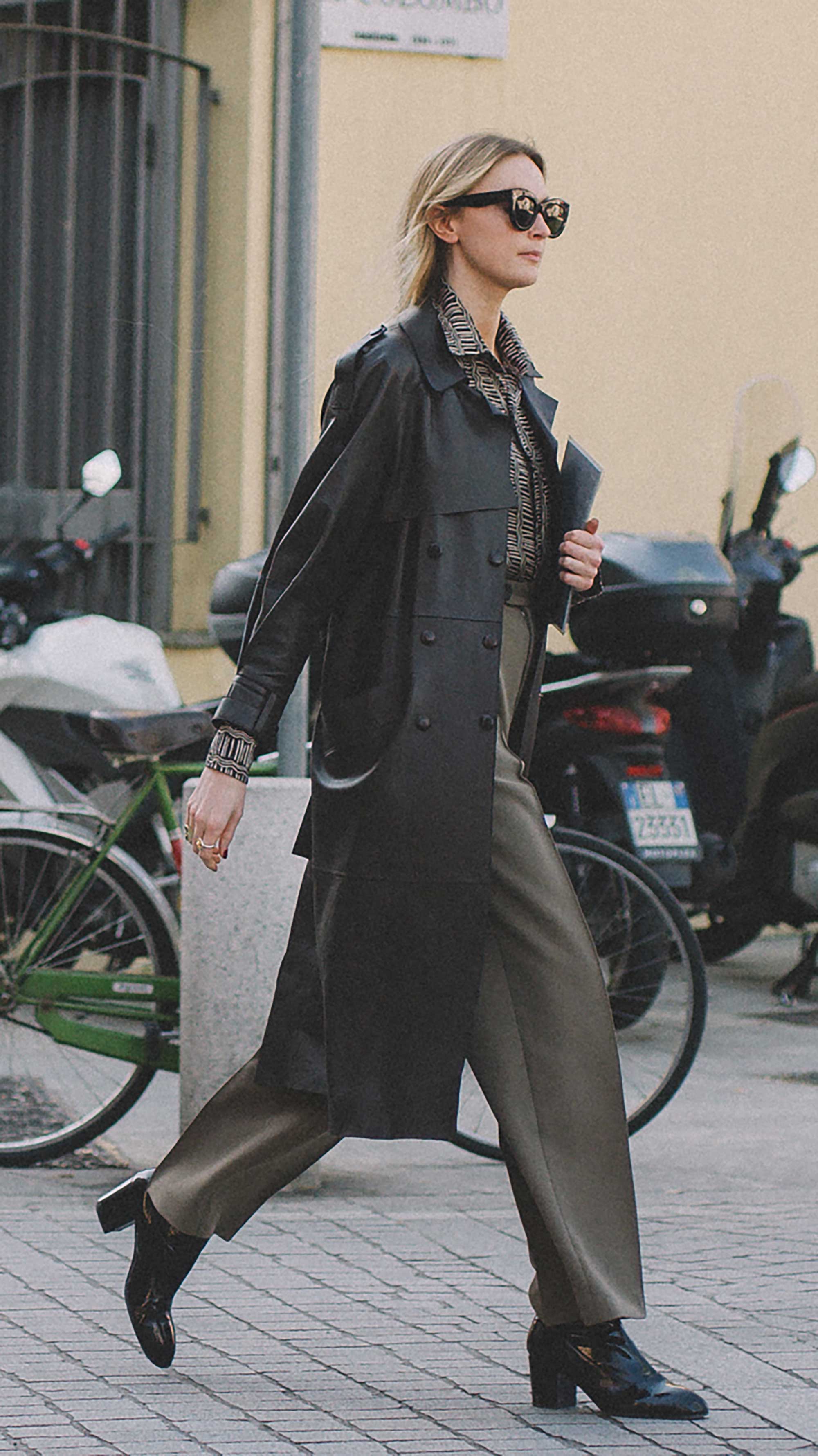est outfits of Milan Fashion Week street style day two MFW FW19 59.jpg