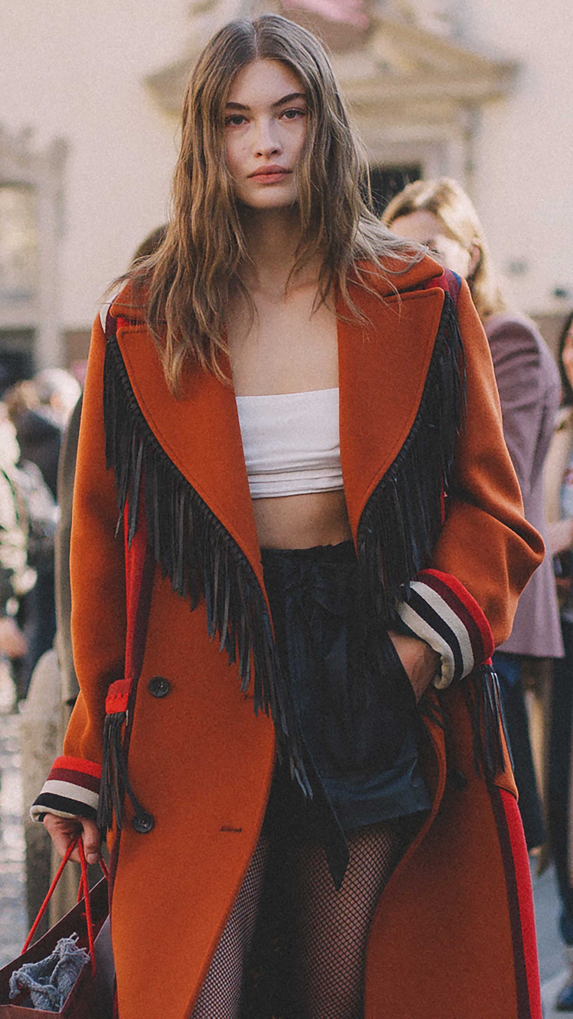 Street Style outside the Etro Runway Show during Milan fashion Week FW1910.jpg