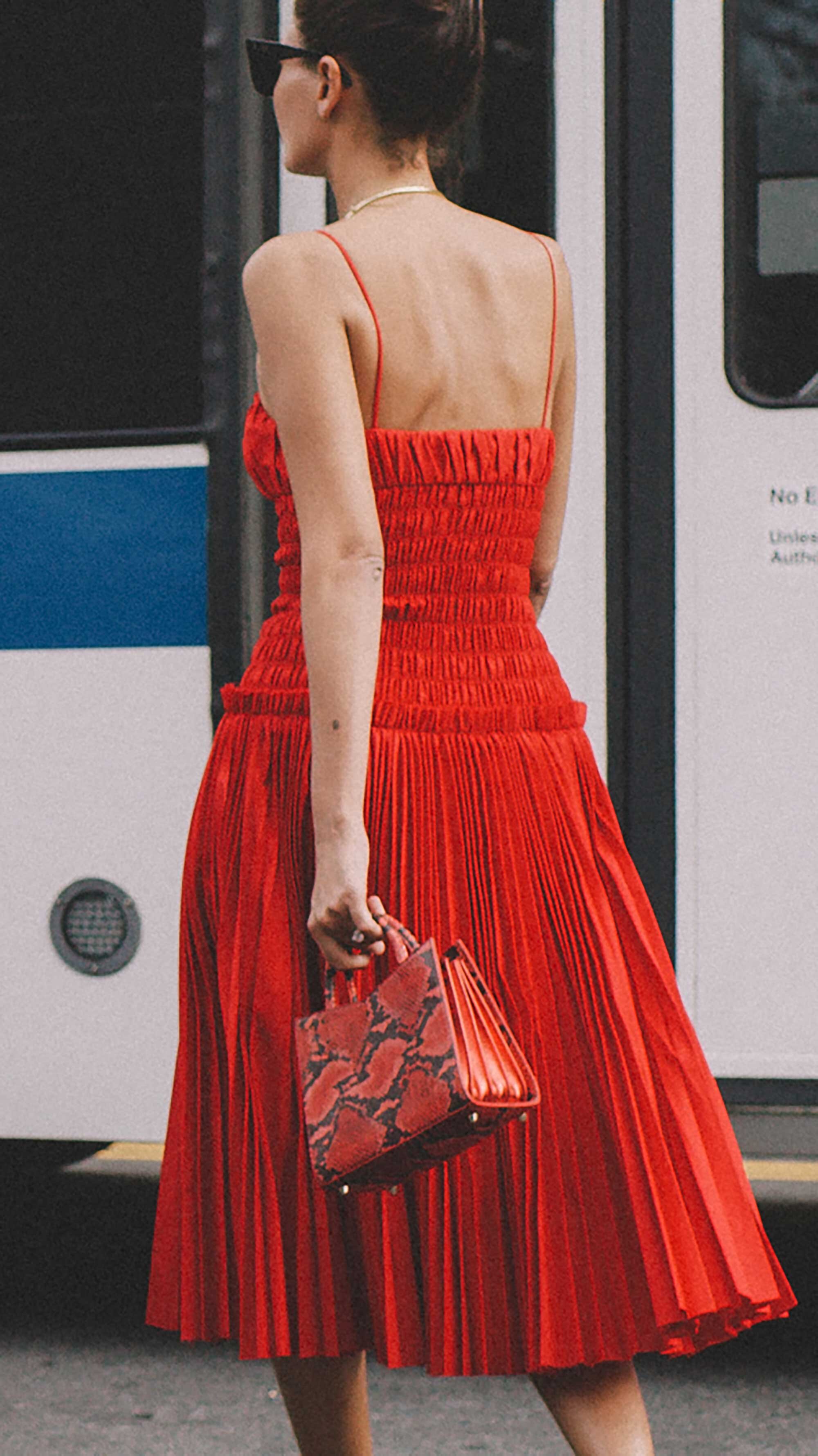 Click for more looks! Best outfits of New York Fashion Week street style 2019 Day Three Photo by @J2martinez Jose J. Martinez www.jmrtnz.com -27.jpg