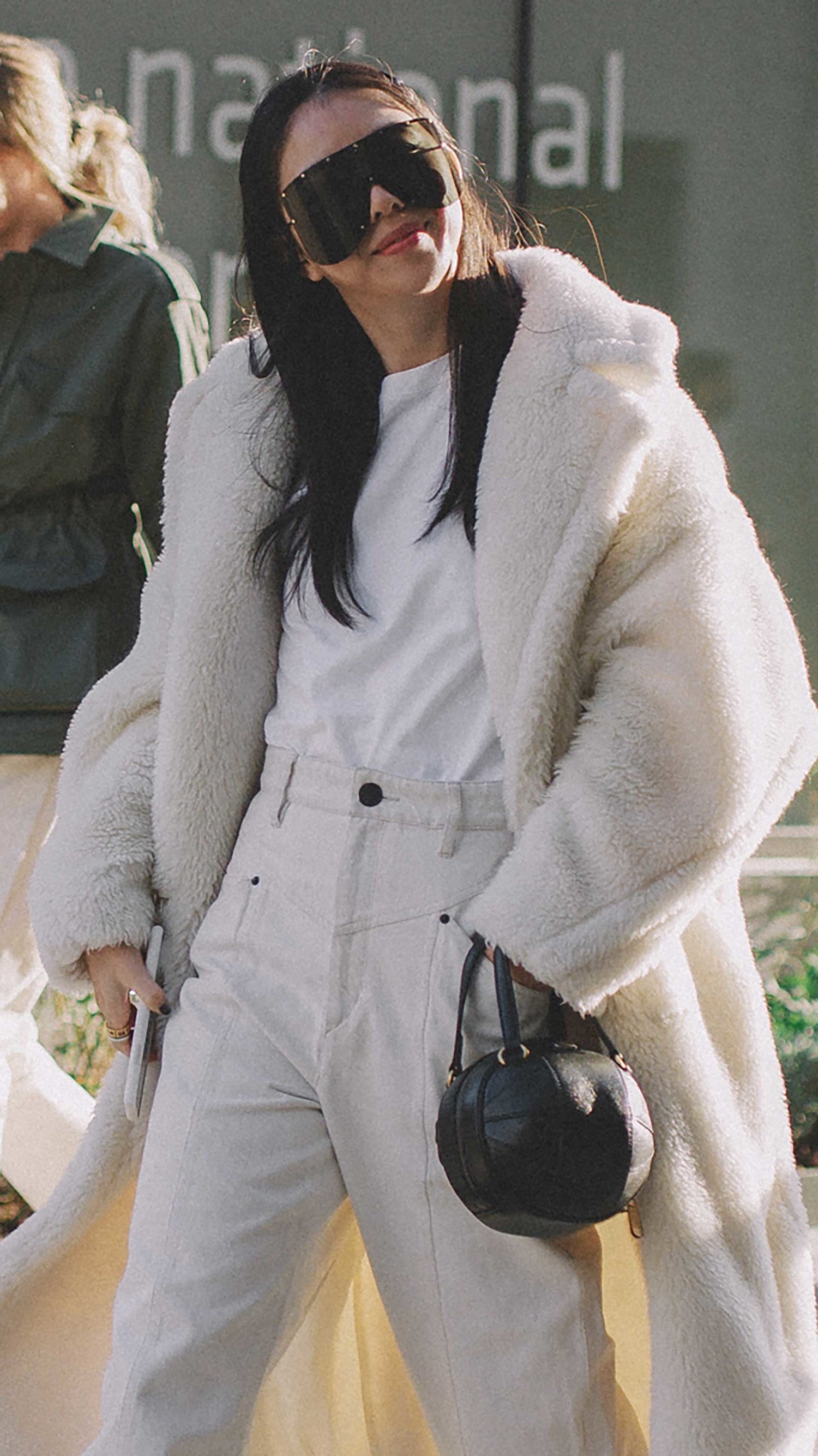 7 Cozy Shearling Jackets from Fashion Week Street Style — Sarah Christine
