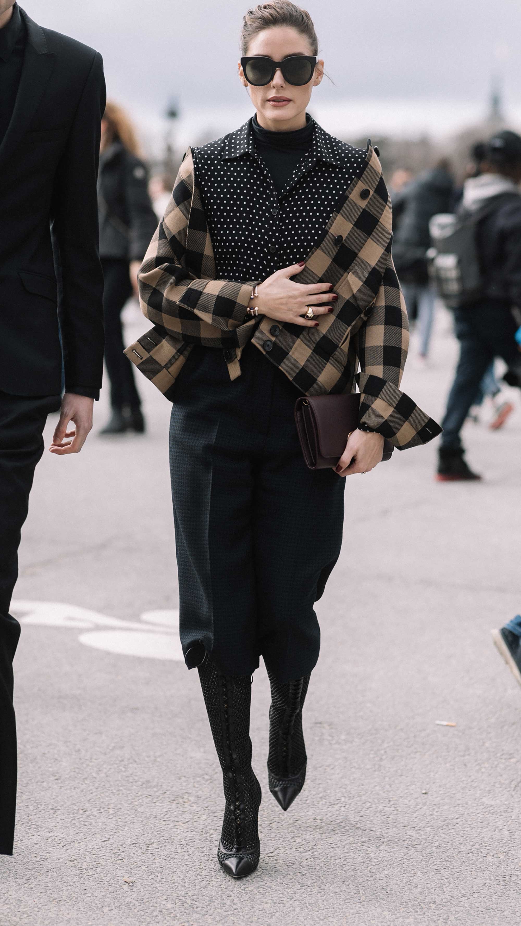 Best outfits Dior Show during Paris Fashion Week Street Style Day One -6.jpg