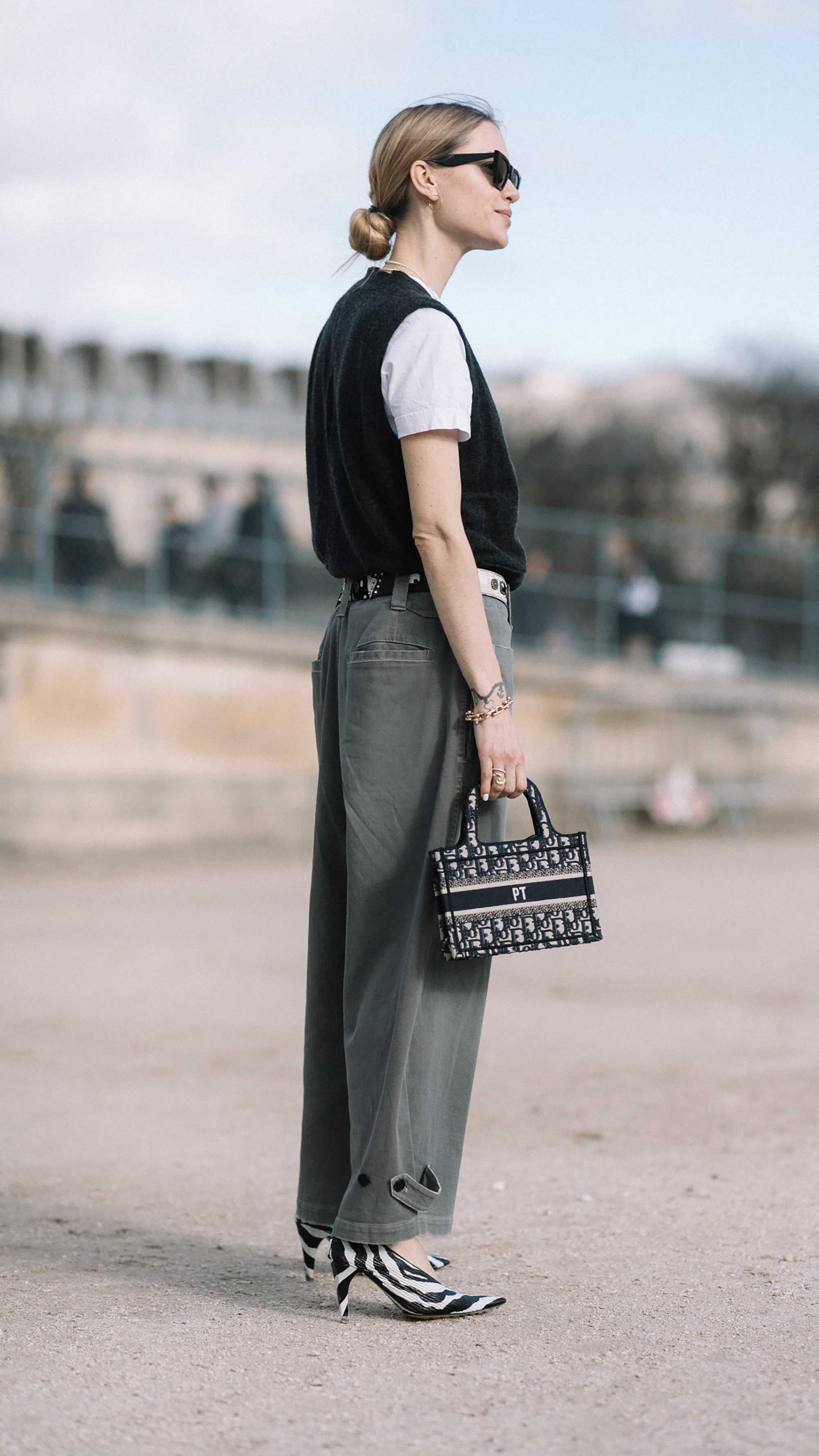 Best outfits Dior Show during Paris Fashion Week Street Style Day One -14.jpg