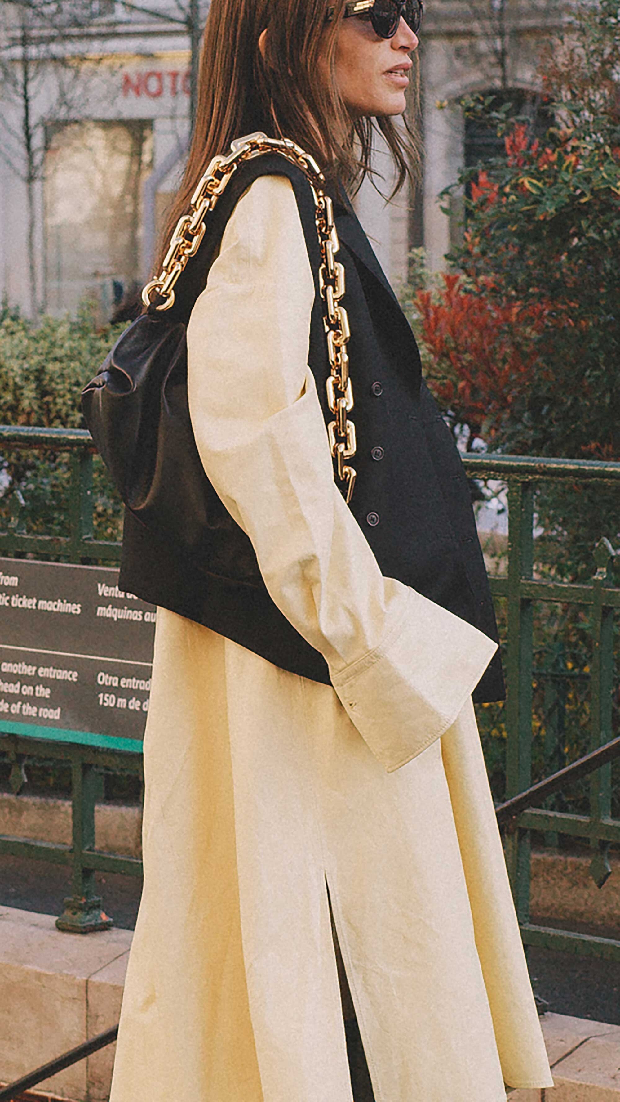 Best outfits of Paris Fashion Week street style Day Two PFW FW20. Photo by @J2martinez Jose J. Martinez -13.jpg