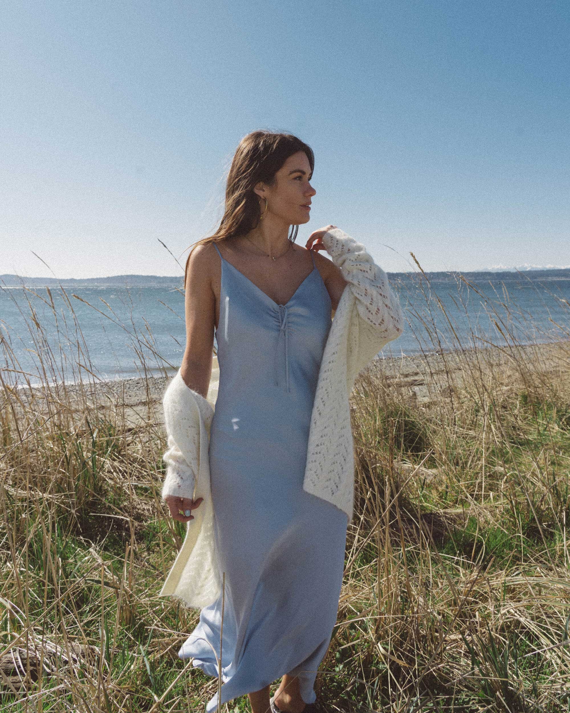 Easy-spring-outfit.-Sarah-Butler-of-@sarahchristine-wearing-Paige-Sela-Silk-Slip-Dress-in-Dream-Blue-in-Seattle,-Washington---8.jpg