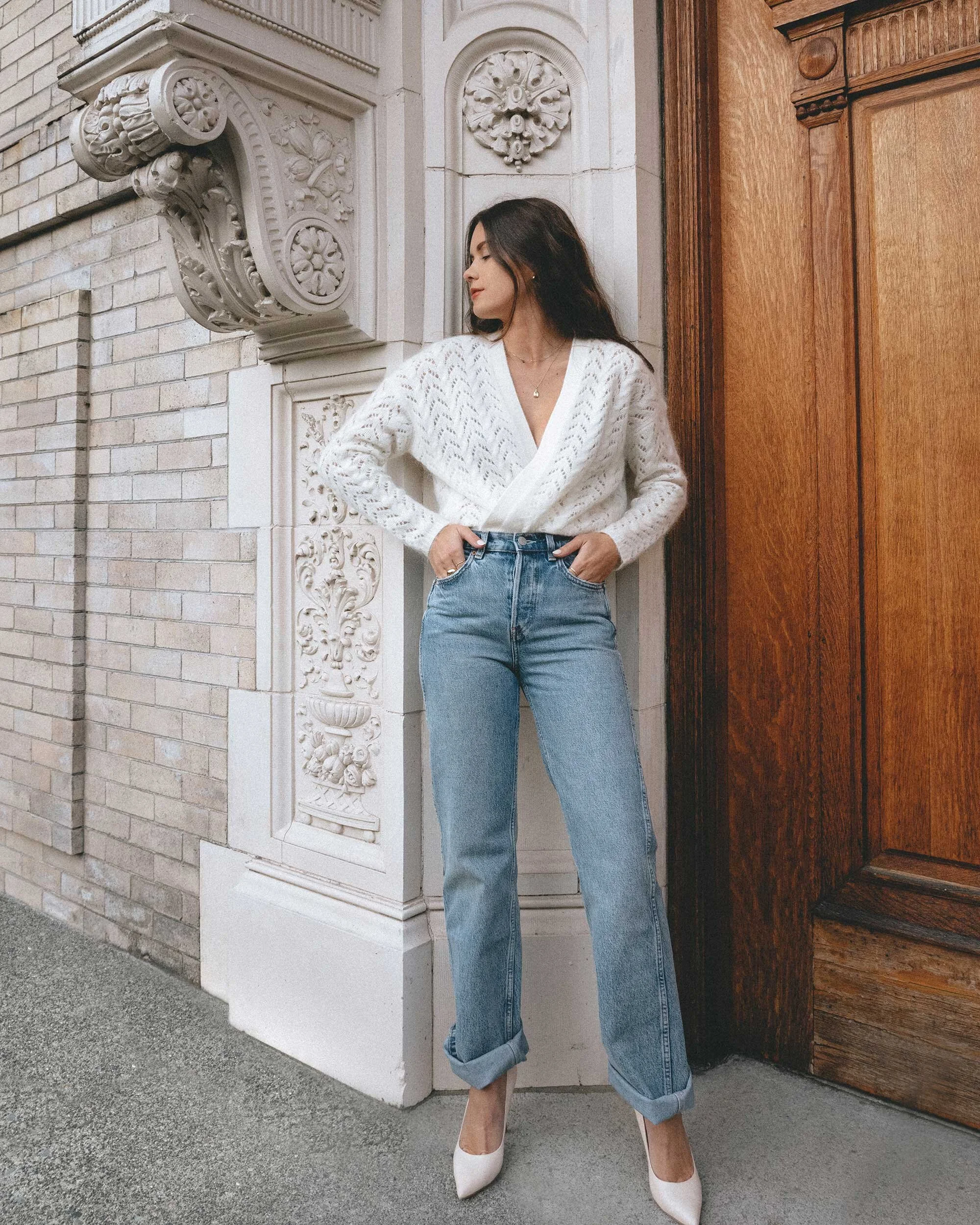 Easy winter outfit sweater and jeans — Sarah Christine