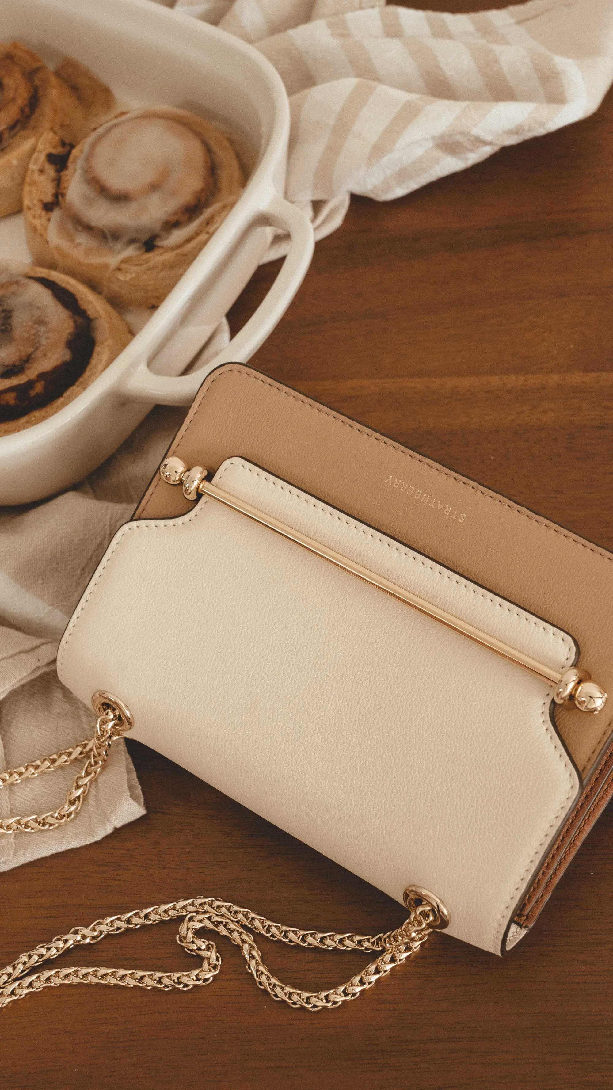 レディース STRATHBERRY East/West Mini Vanilla バッグ