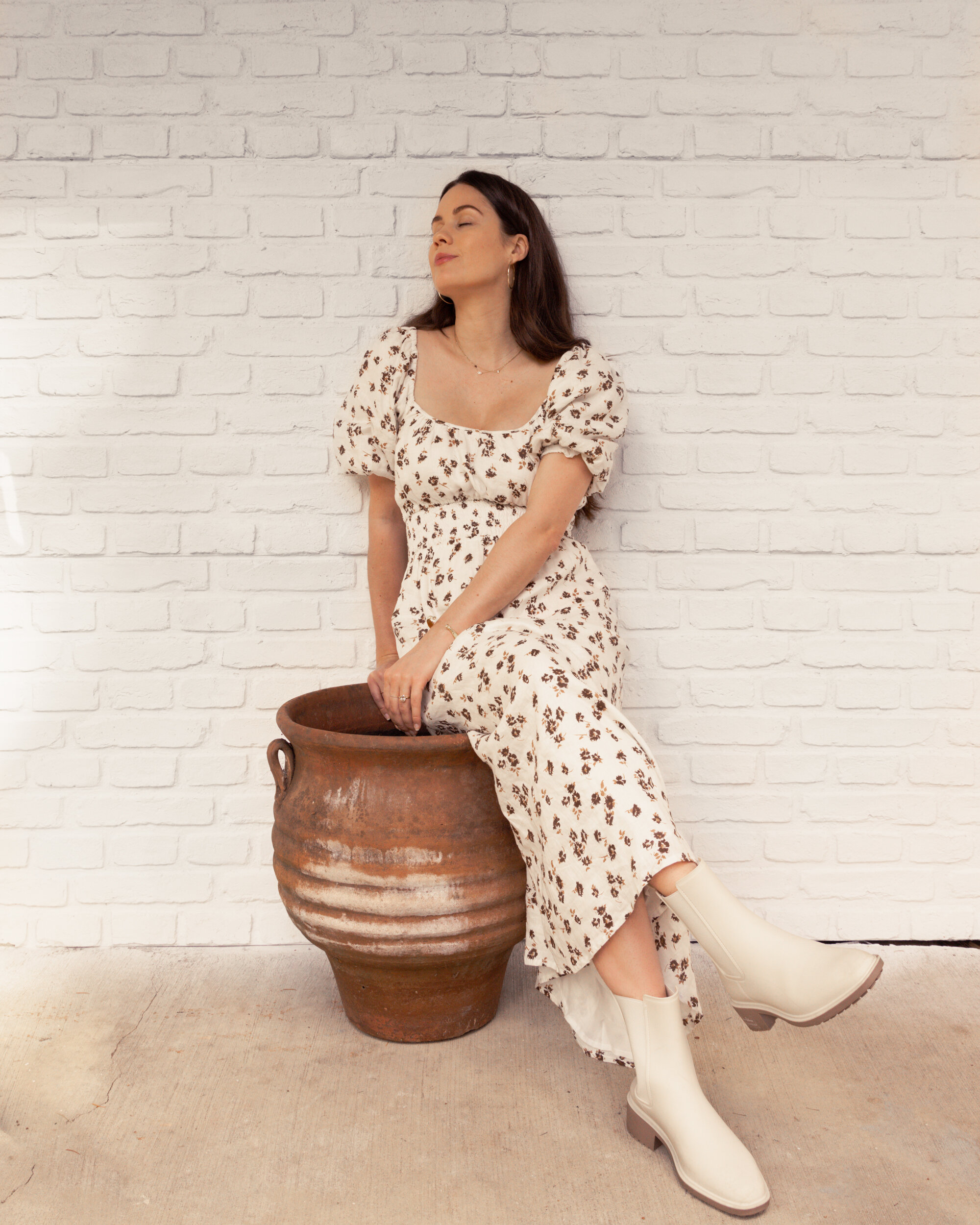 Early Fall Boot Outfit Idea. Sarah Butler of @sarahchristine wearing Faithfull the Brand Shay brown floral midi dress with Sam Edelman Sue Rubber Rain Boot in white Seattle, Washington -10.jpg