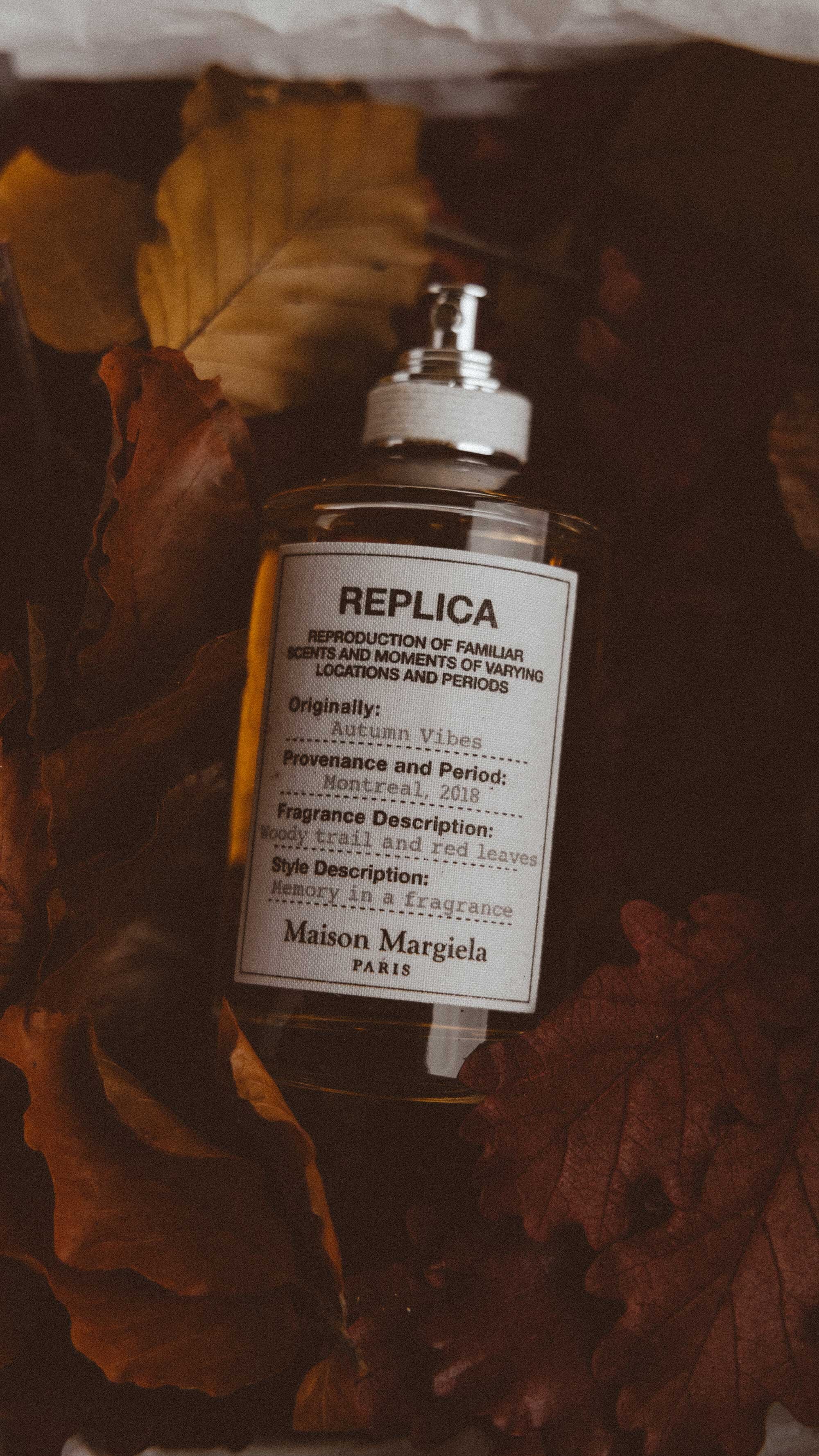 Maison-Margiela-REPLICA-Autumn-Vibes-woody-perfume-balances-a-note-of-fresh-fir-balsam-with-spicy-cardamom-alongside-the-warm-scent-of-cedarwood---7.jpg