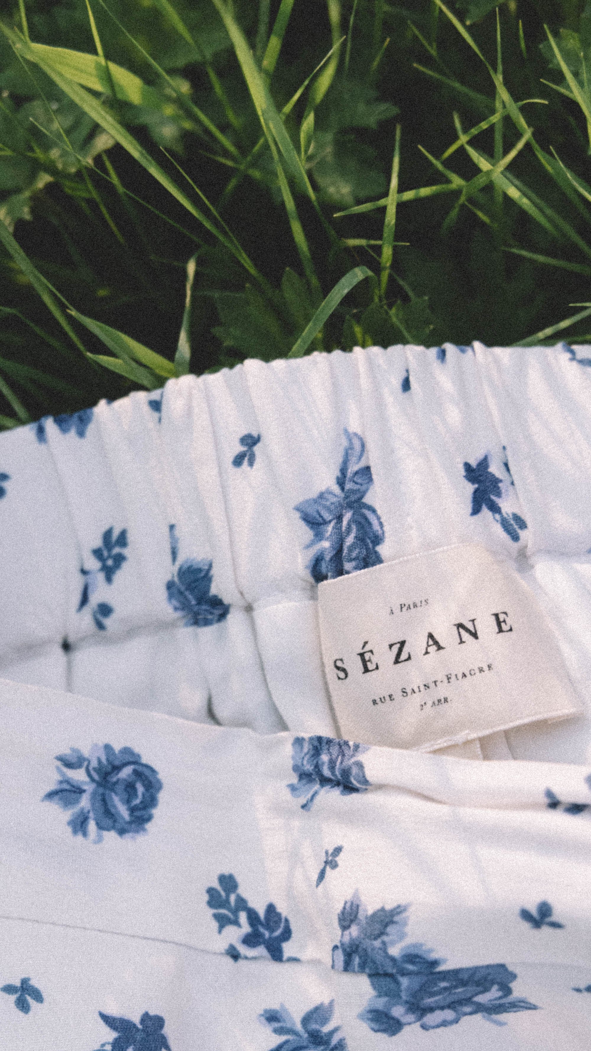 Sarah Butler of @sarahchristine wearing  4 Chic Summer Essentials from Sezane: Blue Rose Tammie Skirt and Ecru Organic Cotton Candice Blouse-10.jpg