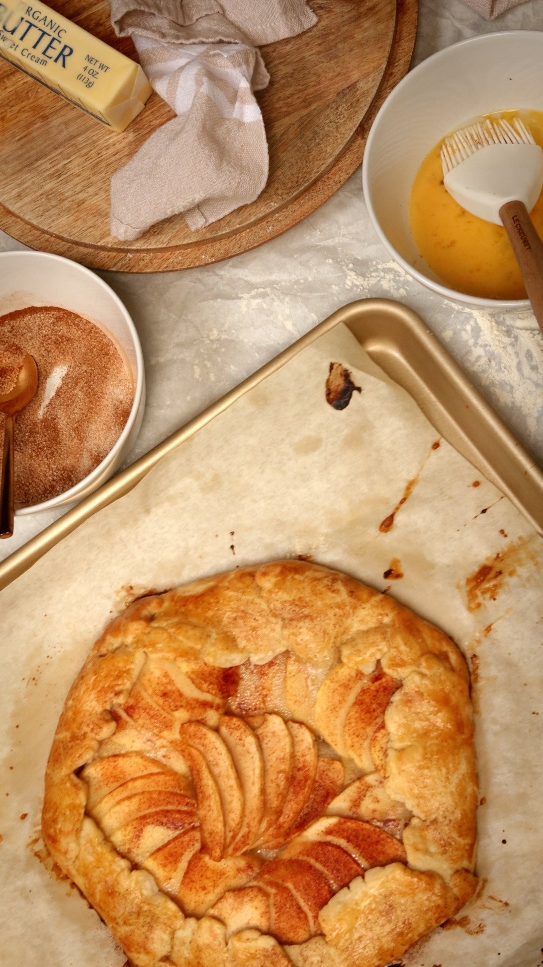 Bake with me: Cinnamon Apple Galette @SarahChristine4.jpg