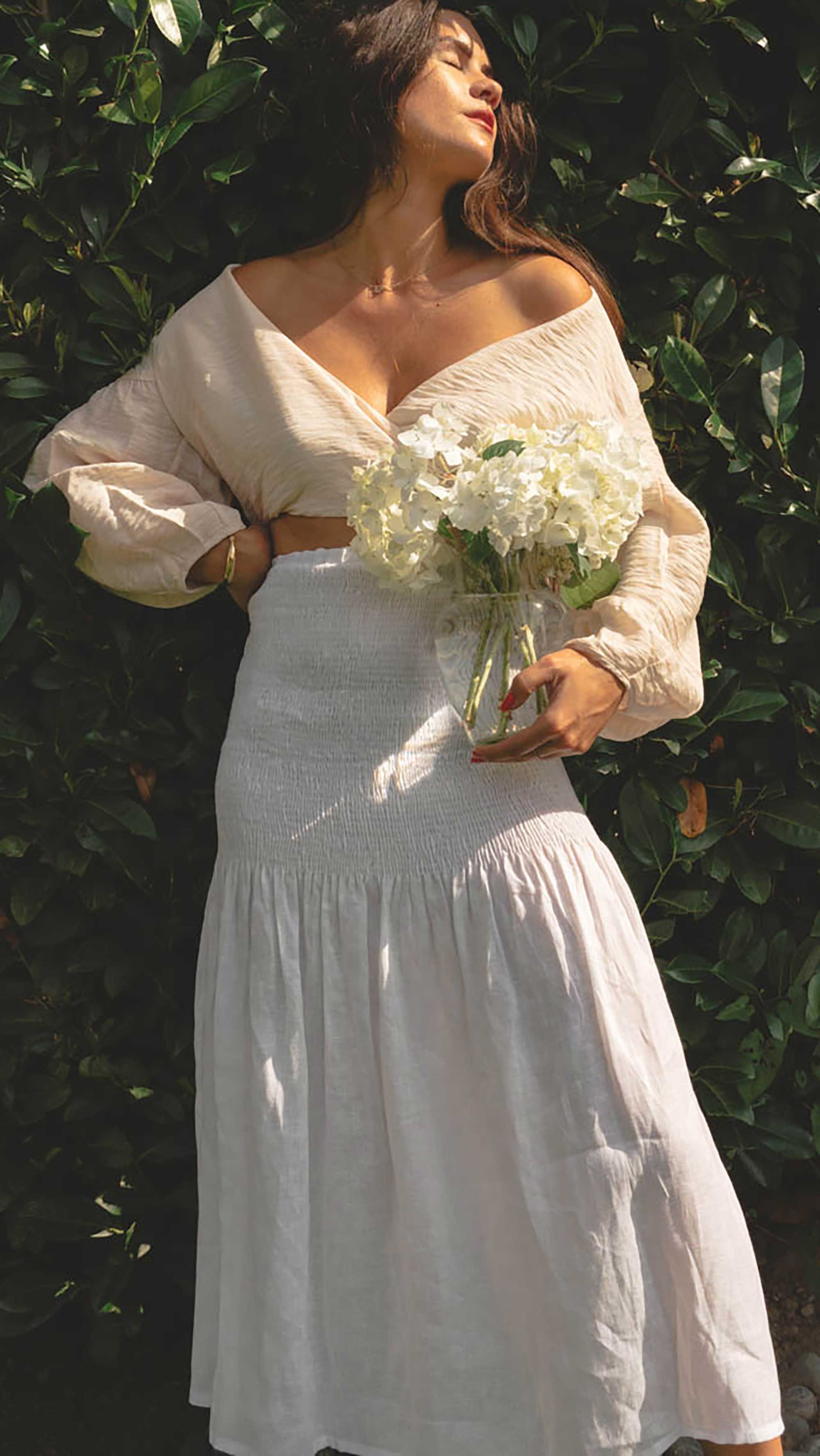 Easy Summer Outfit Idea. Sarah Butler of @sarahchristine wearing Wrap Crop Blouse and White Smocked Midi Skirt in Seattle, Washington - 12.jpg