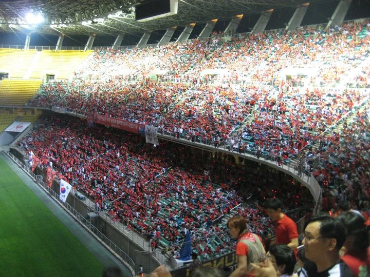 Red shirts + Red devils = Korea wins!