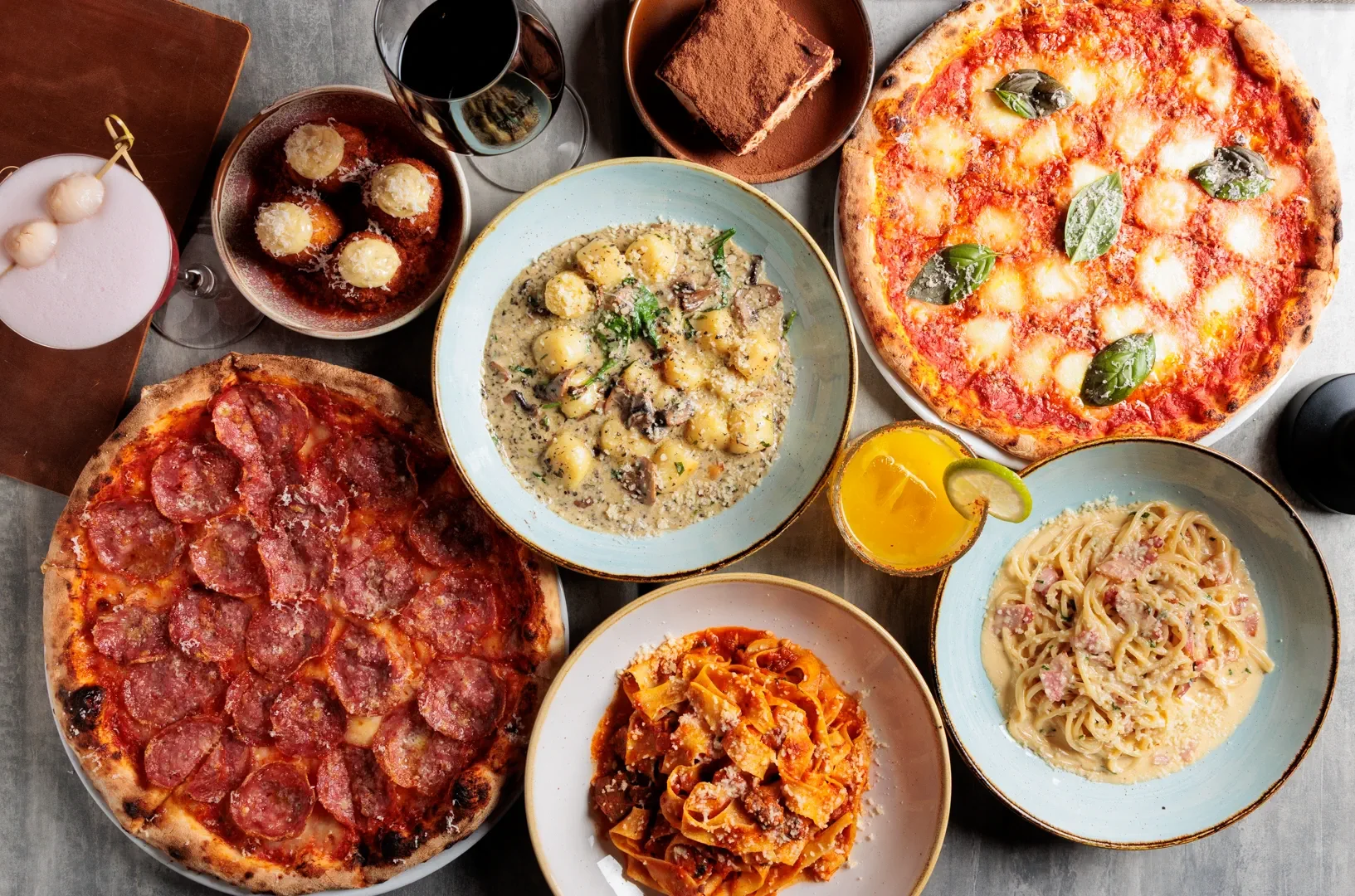 mannys-italian-restaurant-wellington-point.webp