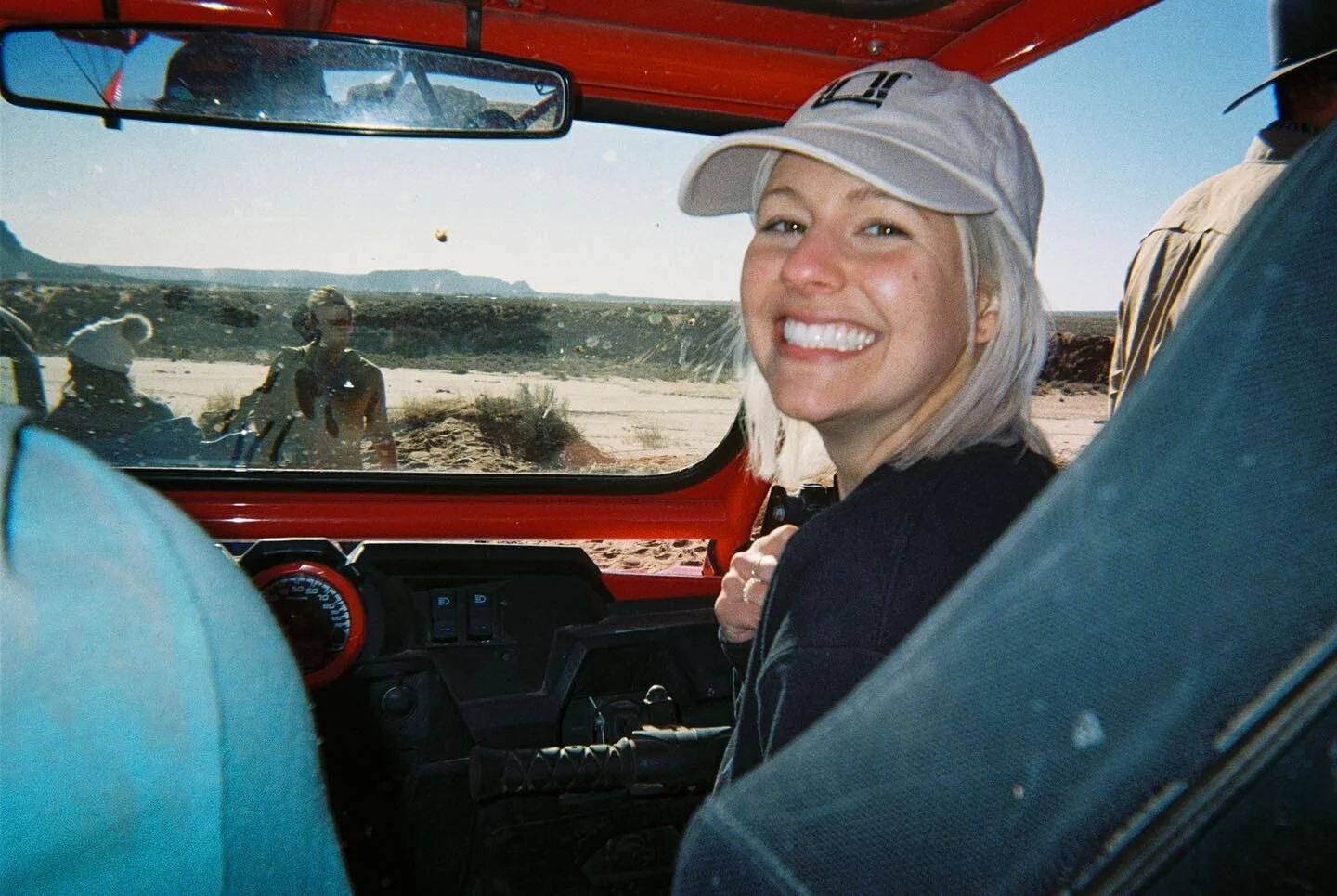 Throwback to our Zion Retreat! 🌄🎞 We can&rsquo;t wait for our next one in less than a month (!) in Oaxaca, Mexico, where we&rsquo;ll learn how to work less, earn more and live life on our terms, without burnout 🌞. There&rsquo;s still time to join,