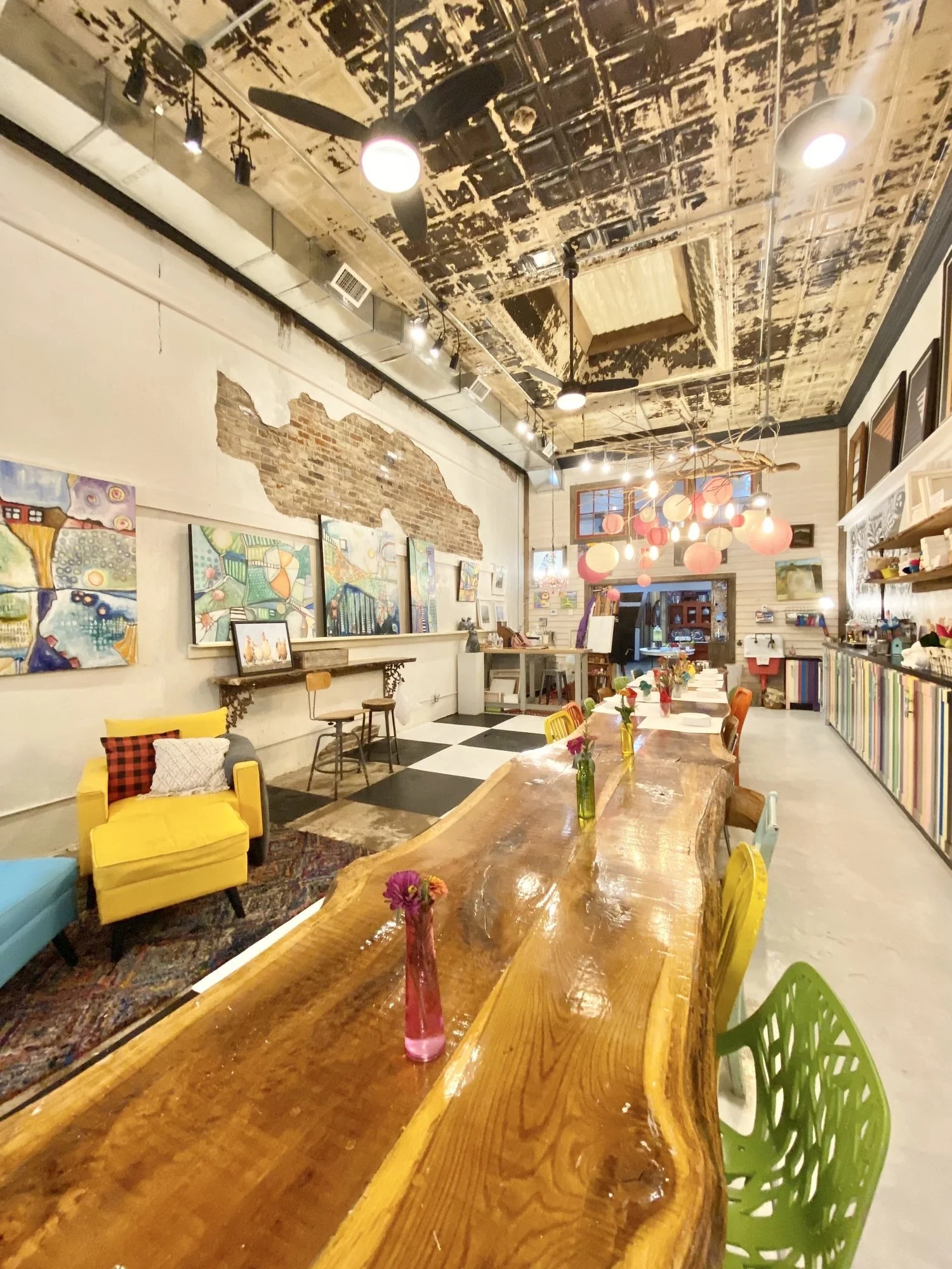 Cozy Nook Gallery & Cafe