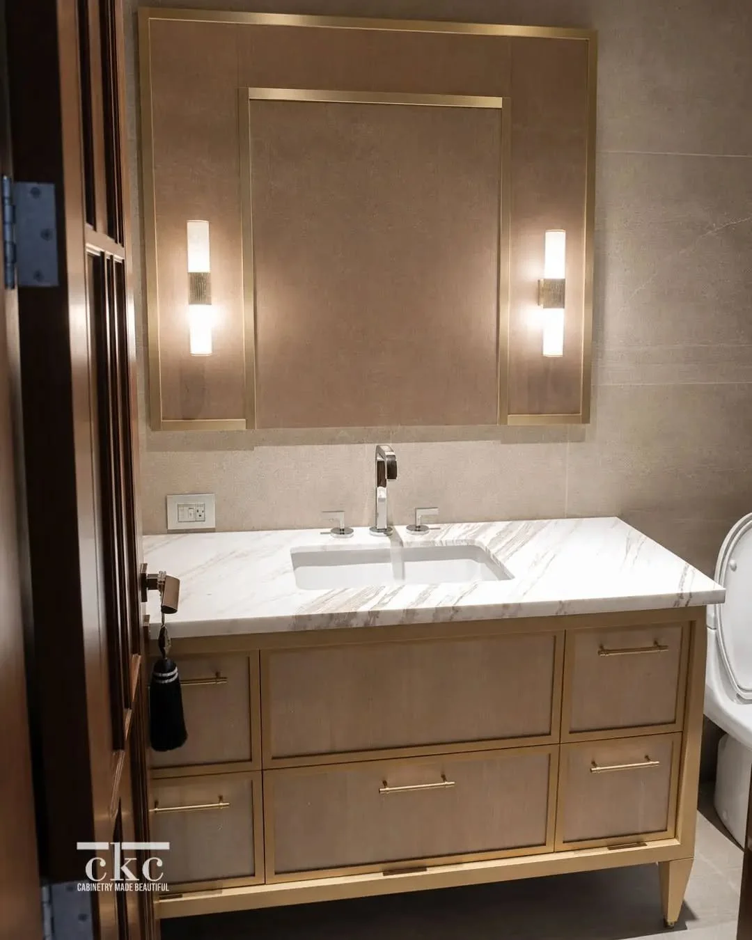 The smallest spaces can leave the most lasting impression. ✨

A custom vanity designed with refined finishes, thoughtful proportions, and timeless craftsmanship.