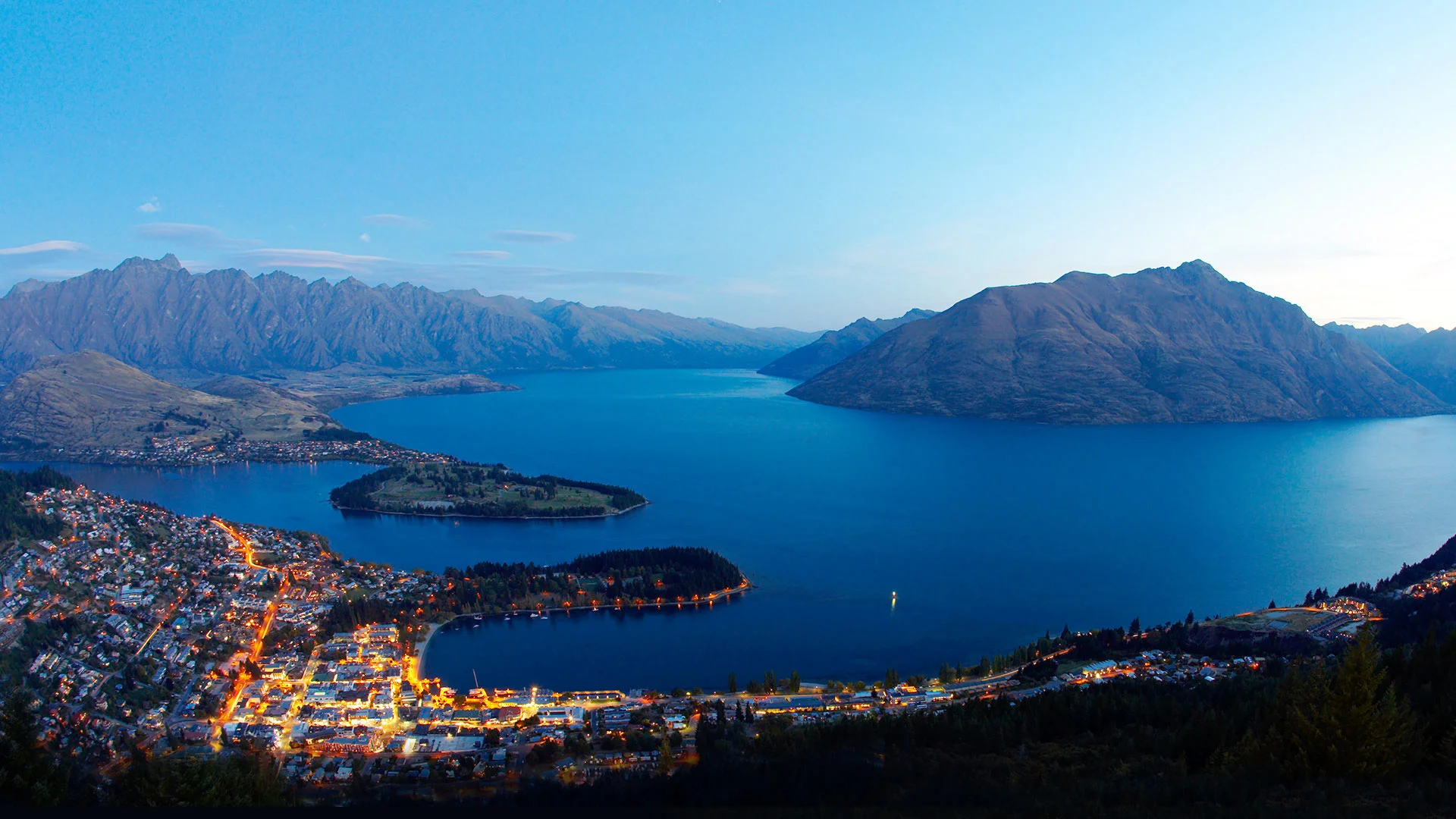 Queenstown.jpg