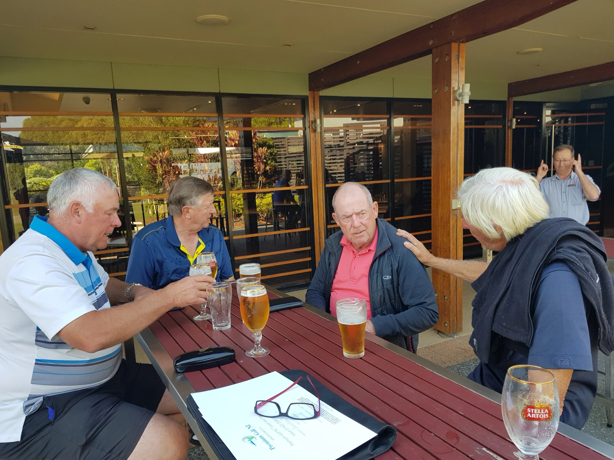 Enjoying a post round beer while DISSECTING the great golf courses on the sunshine coast!