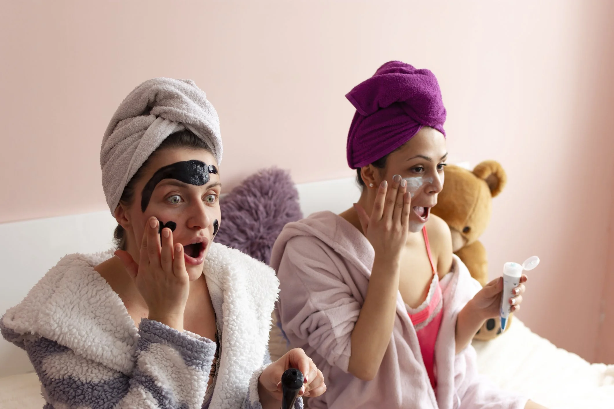 Pore Refining Treatments Meet Detox Facial Singapore: Deep Clean from the Inside Out