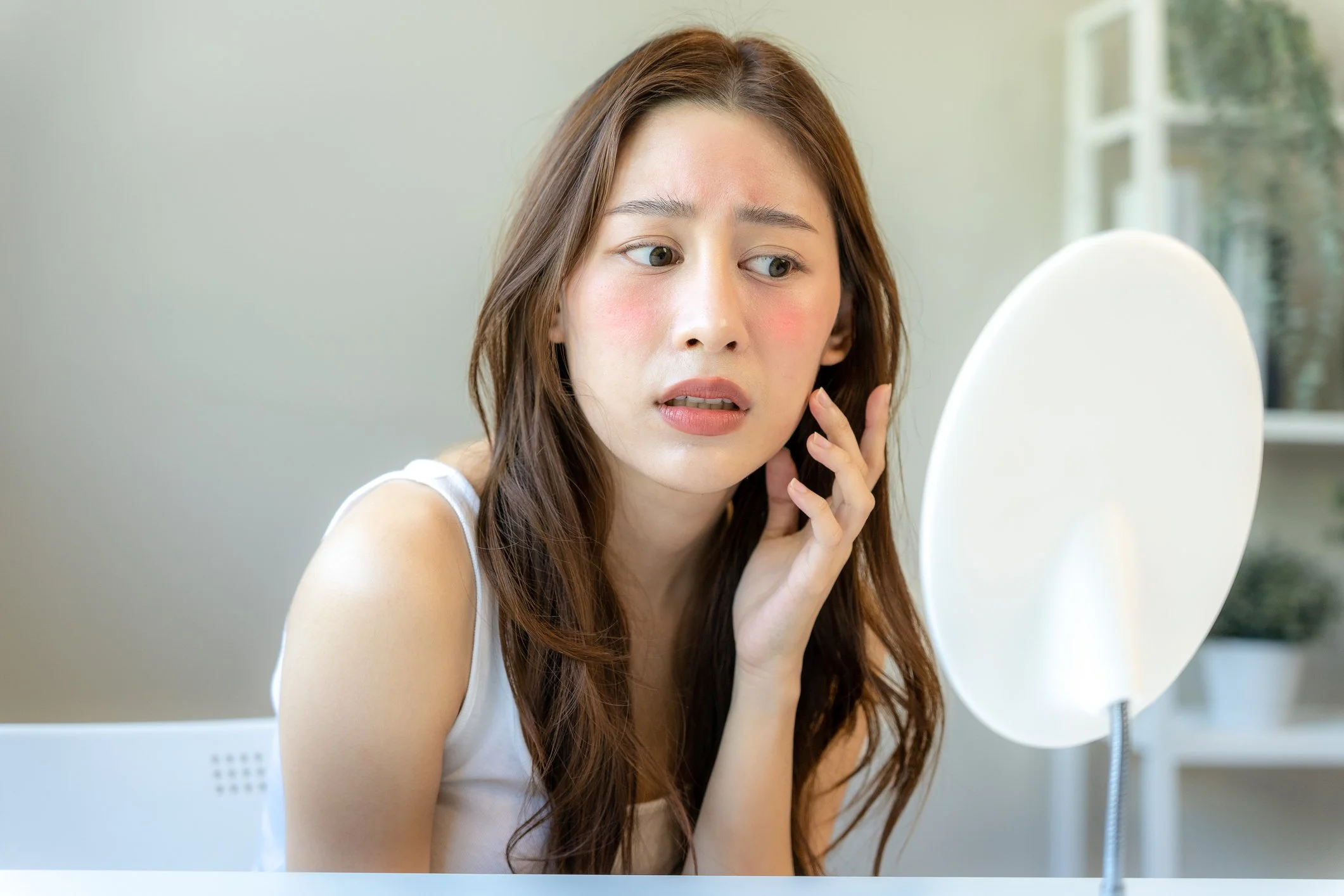 A Guide to the Best Facials for Sensitive Skin at SW1 Spa: Treatments That Soothe and Repair