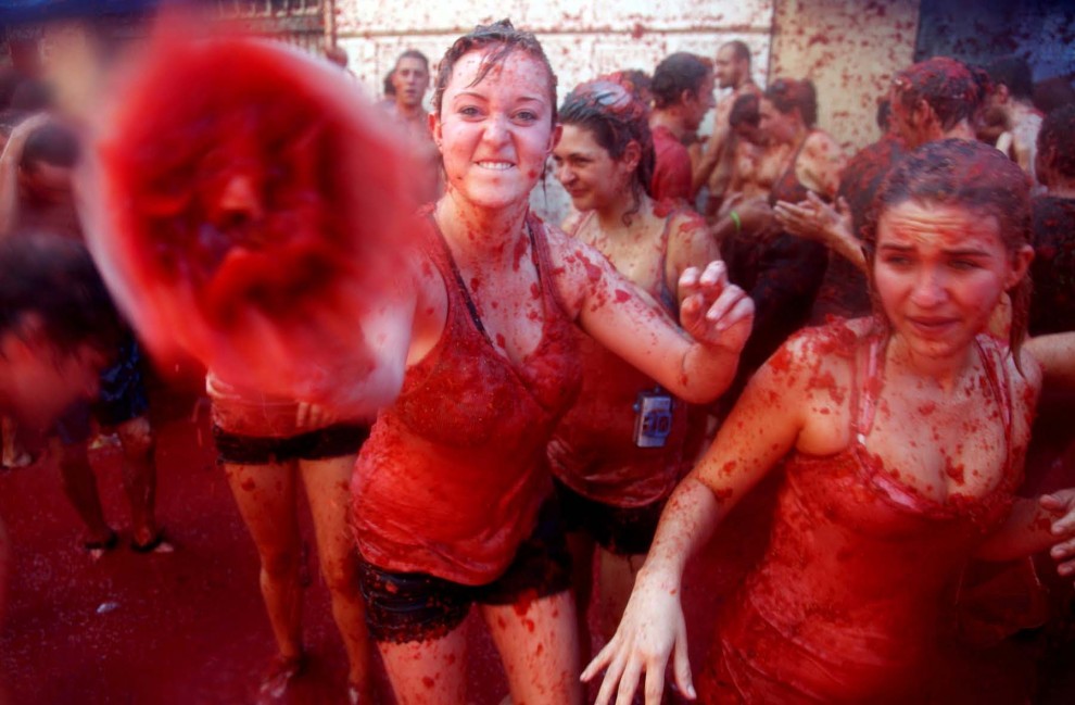 la-tomatina-festival-wallpaper-990x649.jpg