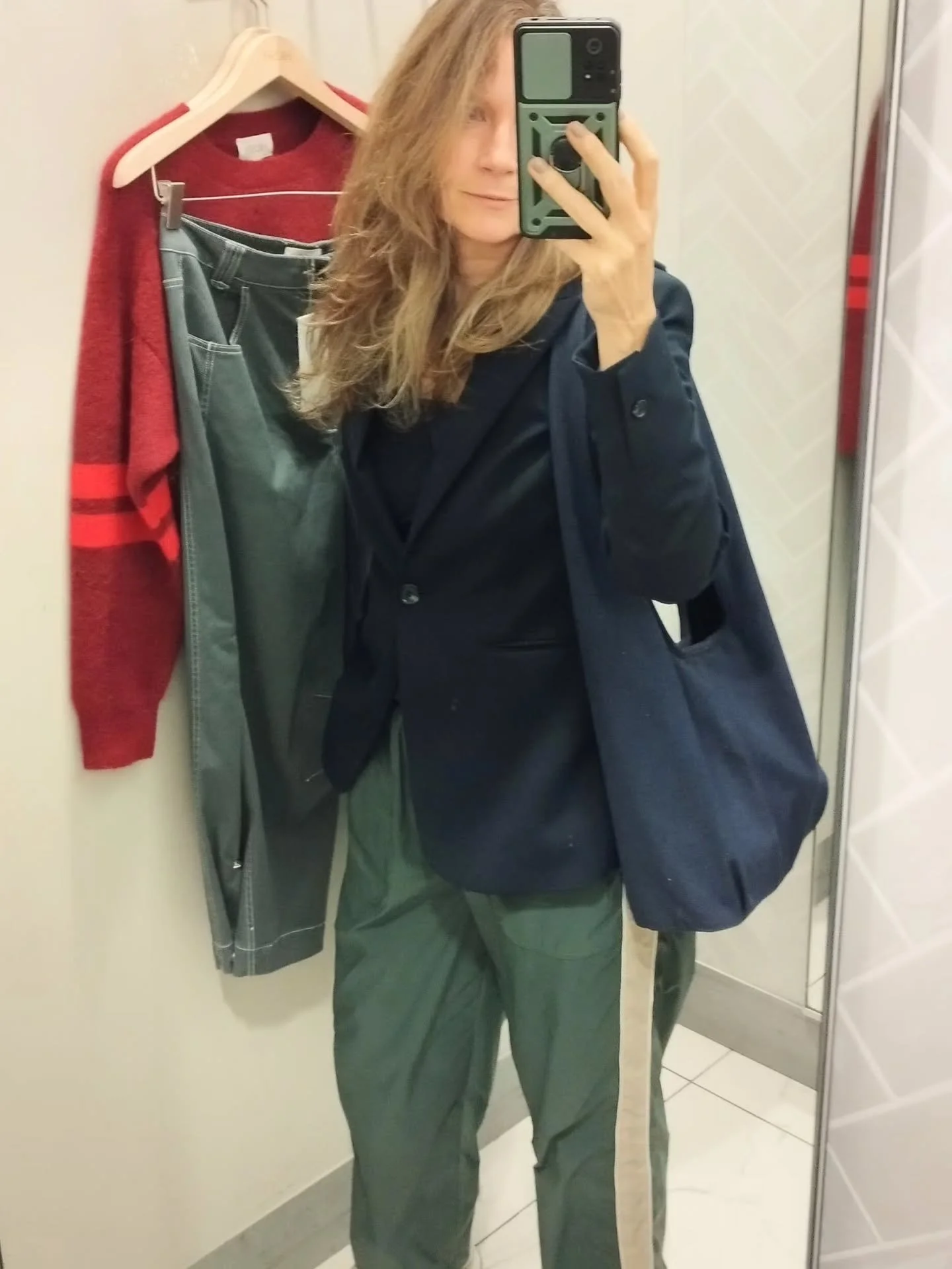 BLAZERS

Who else loves a blazer? 💙 #shoppingmycloset

✨ Great transitional piece
✨ So versatile - dressed up on down
✨ Immediately elevates an outfit

Click on the link in my Bio for beautiful alternatives to recreate this look.

Have a great Wedne