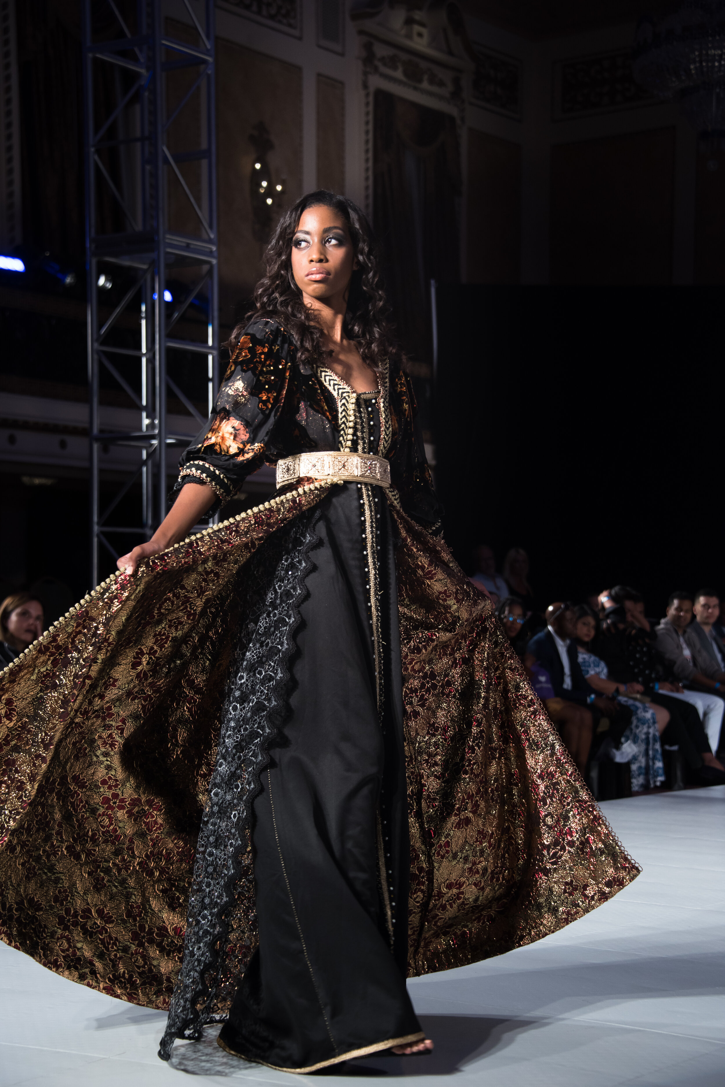 Ron Foster NY SOCIETY FASHION WEEK 2018-9151.jpg