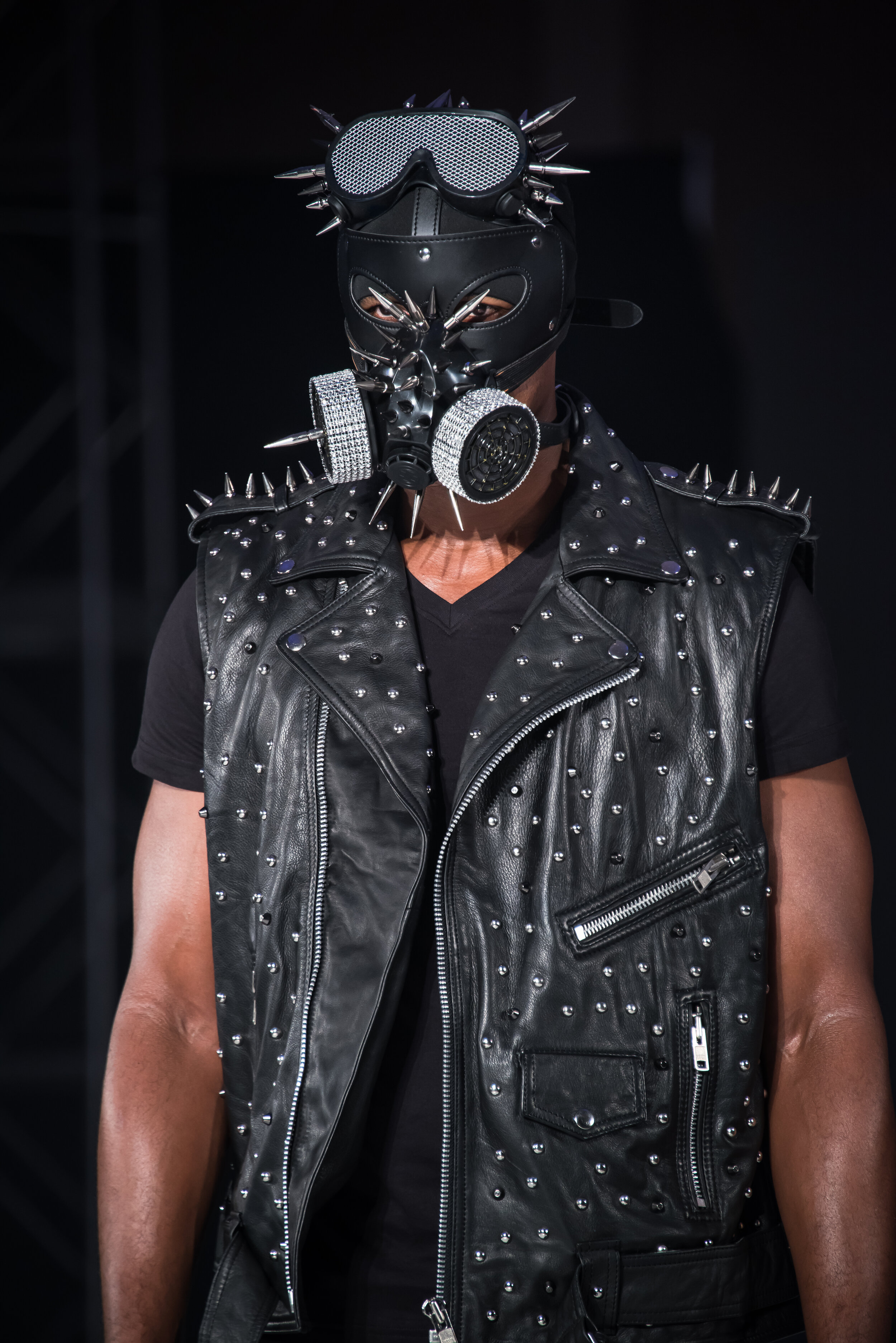 Ron Foster NY SOCIETY FASHION WEEK 2018 9.8-3119.jpg