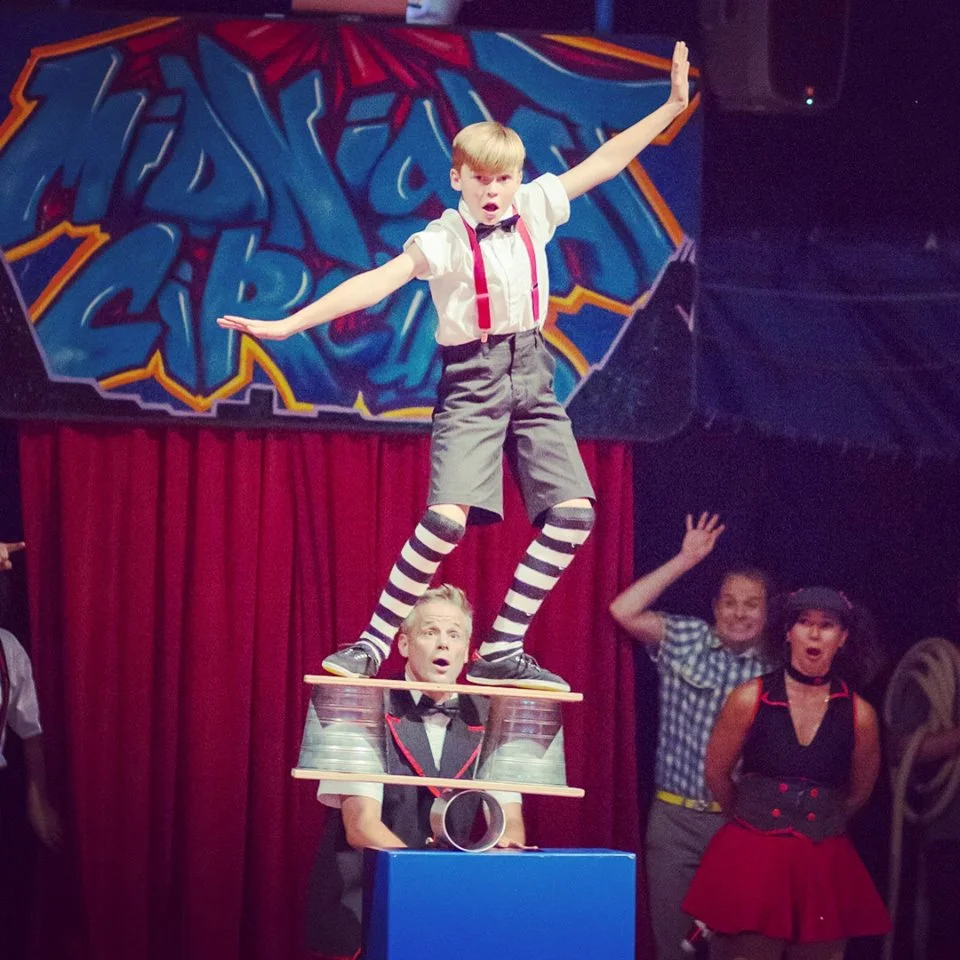 Max+Jenkins+Rola+Bola+Midnight+Circus,+M