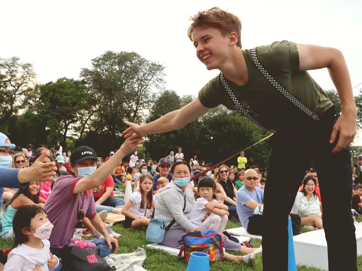 These cold winter months have us thinking about summer- the beautiful show days we are lucky enough to (sometimes🤞) get, when it's not too hot or too cold, and the whole day looks like golden hour. When the circus lot is filled with laughter, and su