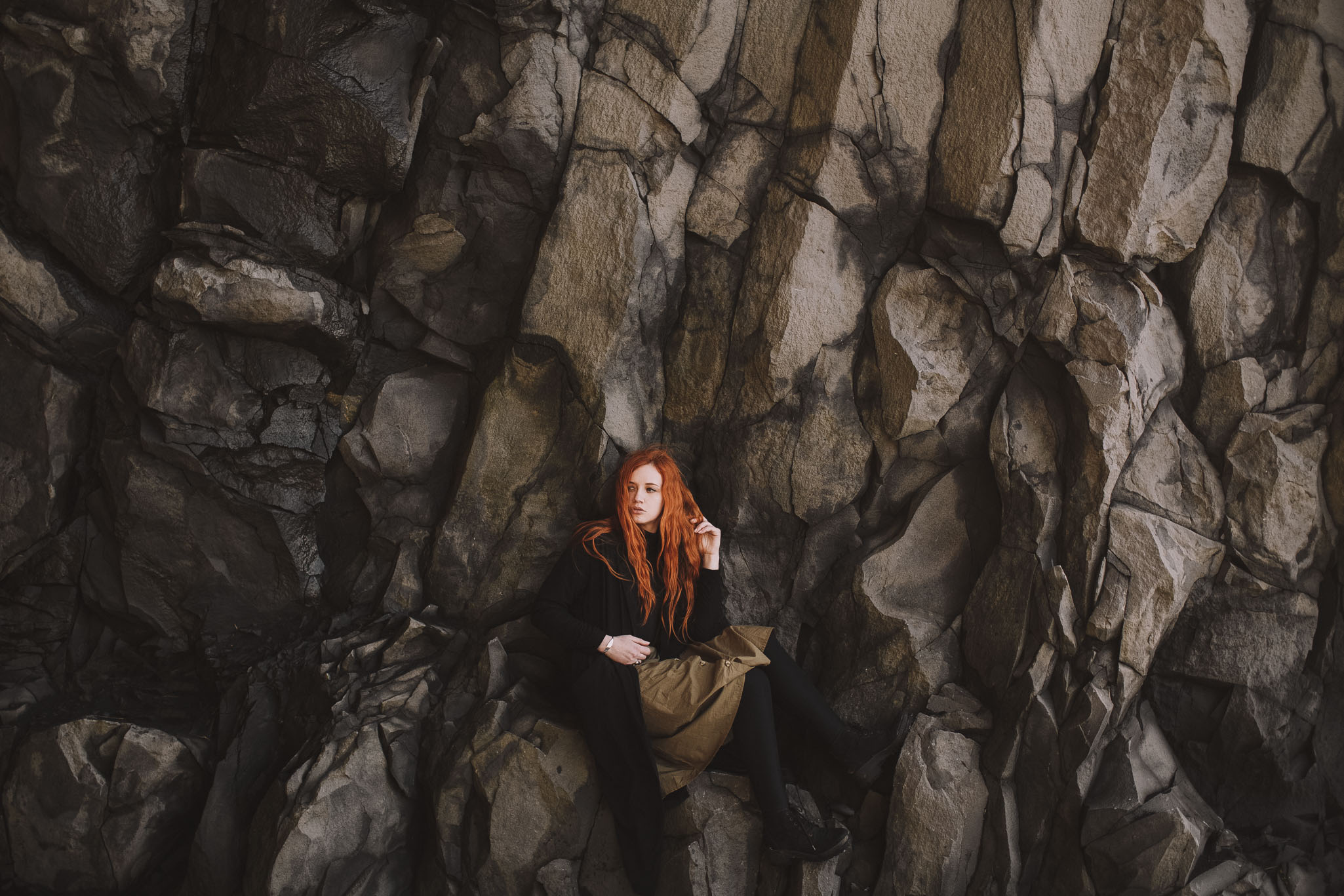 Road-trip-Islande-Iceland-Voyage-Travel-Portrait-Jérémy-Boyer-Sunny-day-Vik-black-sand-beach-sable-noir-Reynifjara-8.jpg