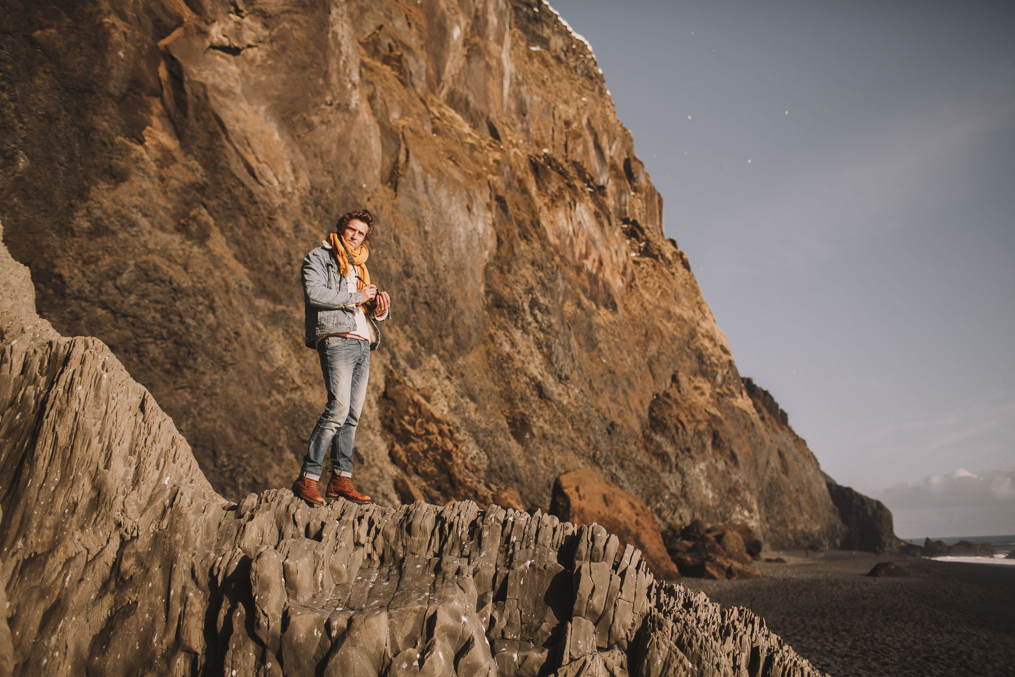 Road-trip-Islande-Iceland-Voyage-Travel-Portrait-Jérémy-Boyer-Sunny-day-Vik-black-sand-beach-sable-noir-Reynifjara-19.jpg