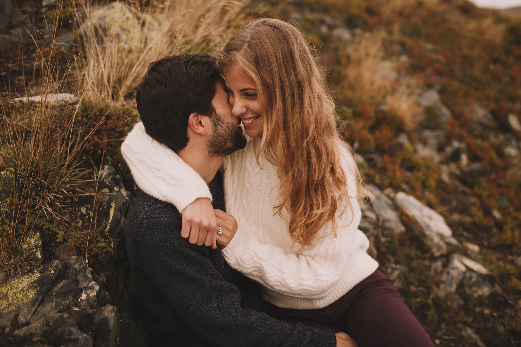 Pyrénées-mountains-wedding-photographer-jeremy-boyer-montagne-engagement-session-love-couple-43.jpg