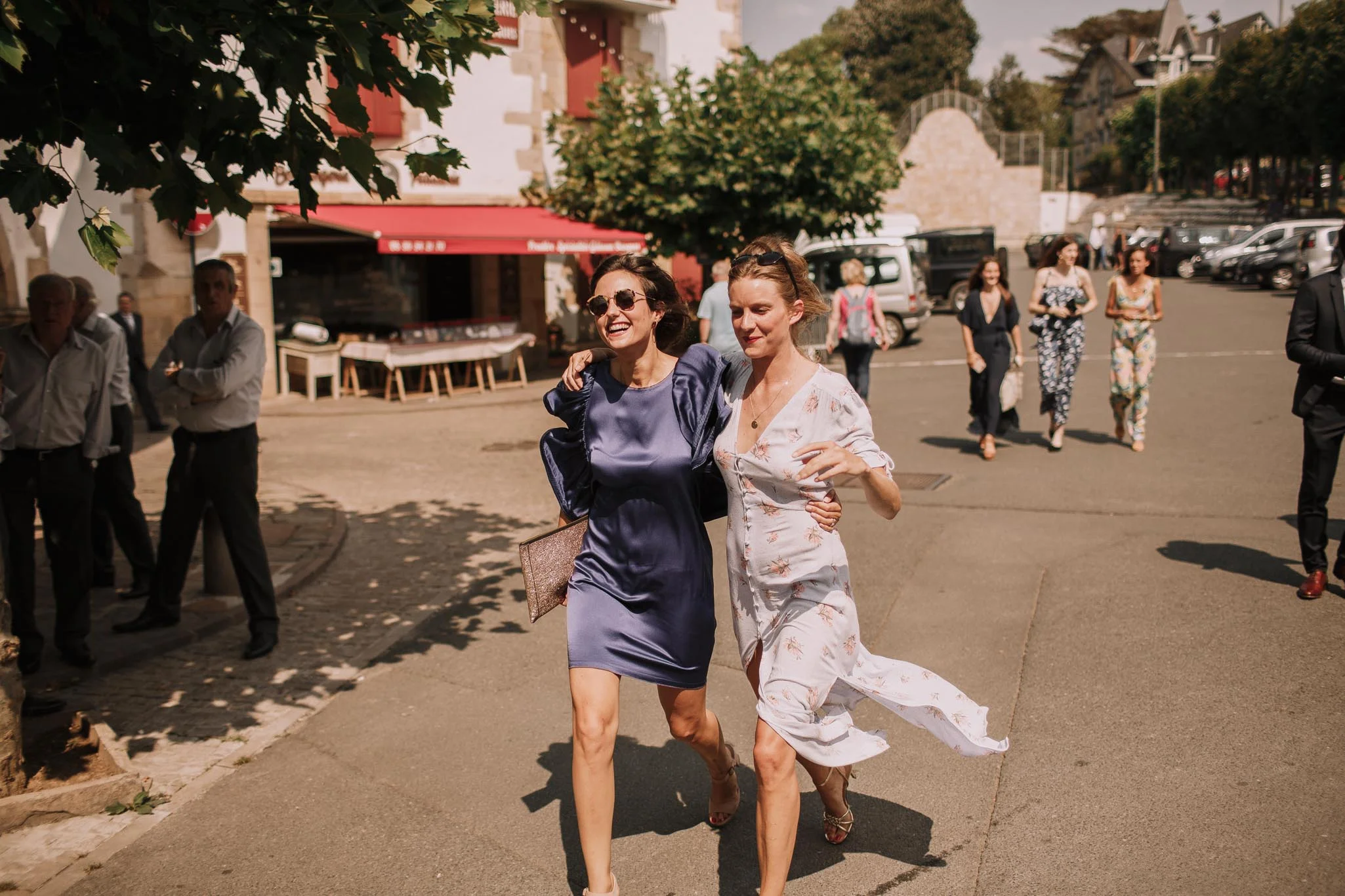 Photographe-mariage-bordeaux-jeremy-boyer-pays-basque-ihartze-artea-sare-robe-eleonore-pauc-couple-amour-48.jpg