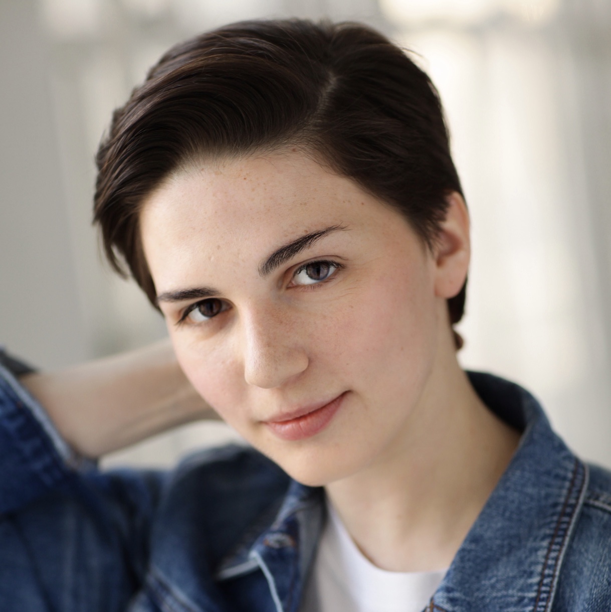 Ellie Van Amerongen NEW.jpeg