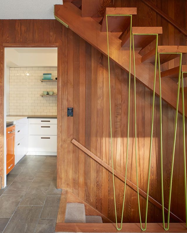 #themodernaframe 📷@aframestudio
.
.
.
.
.
#aframestudio #cottage #aframe #modernaframe #modernaframebook #themodernaframebook #architecturalphotography #cabin #chalet #cabinliving #tinyhouse #themodernaframe #modernaframe #modernaframebook #aframe #