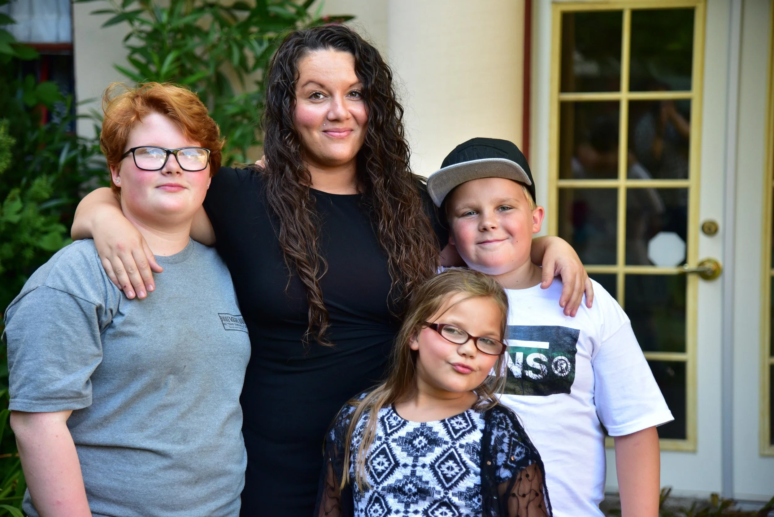 Jennifer and her children.
